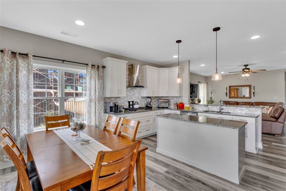 1061 Blackthorne Drive