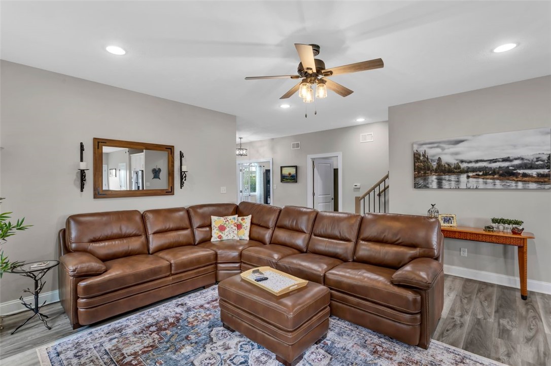 1061 Blackthorne Drive