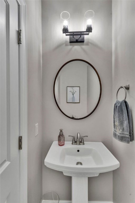 1061 Blackthorne Drive