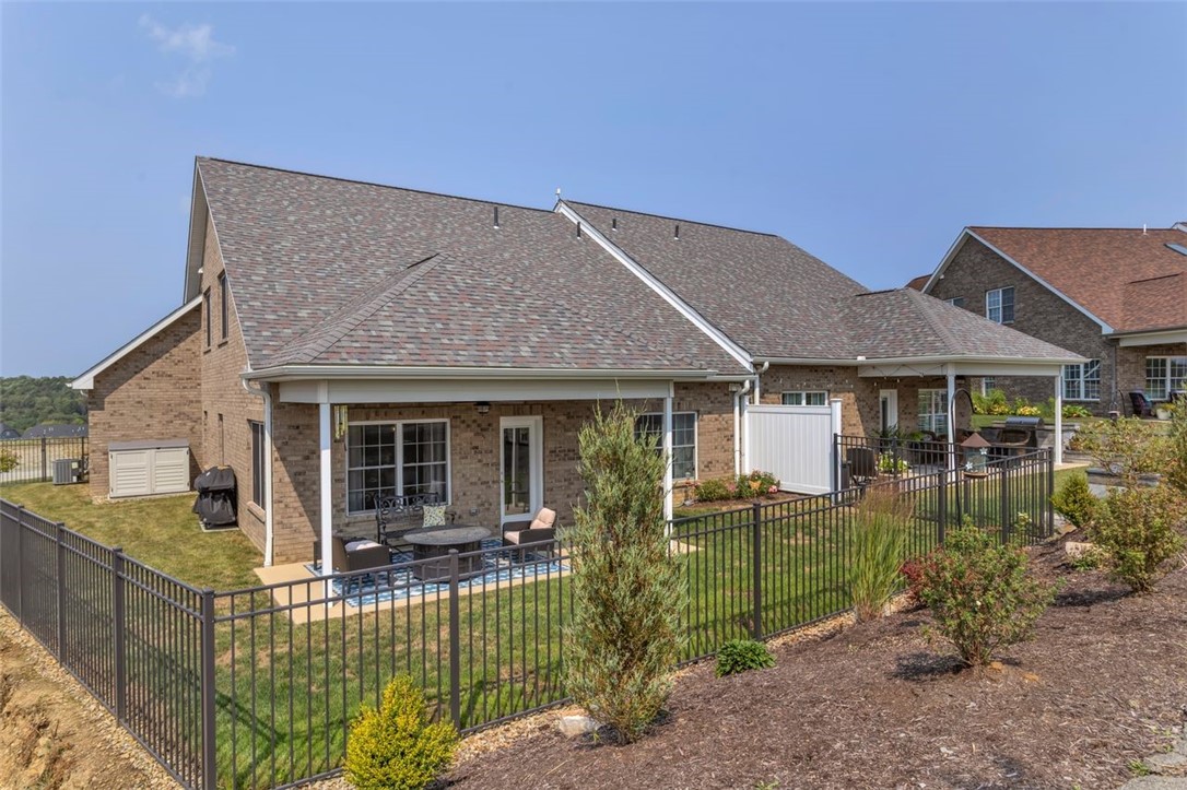 1061 Blackthorne Drive