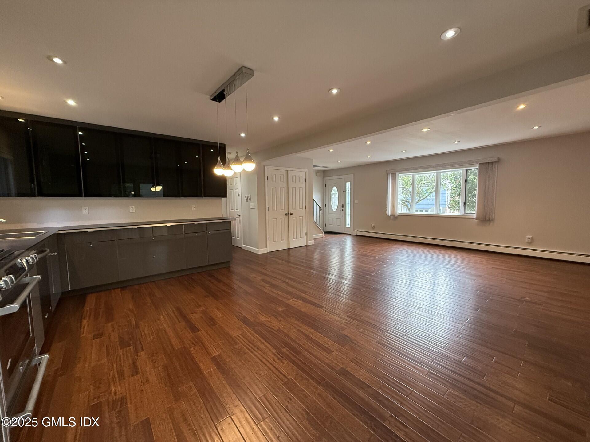 3 DALE Drive