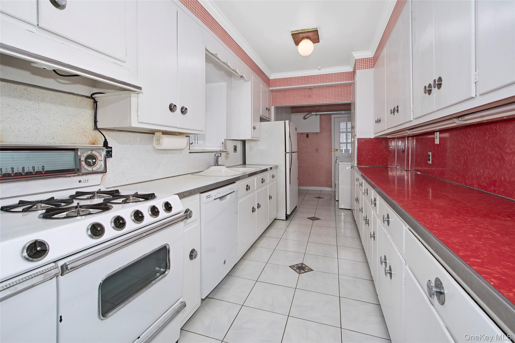 460 Sterling Road