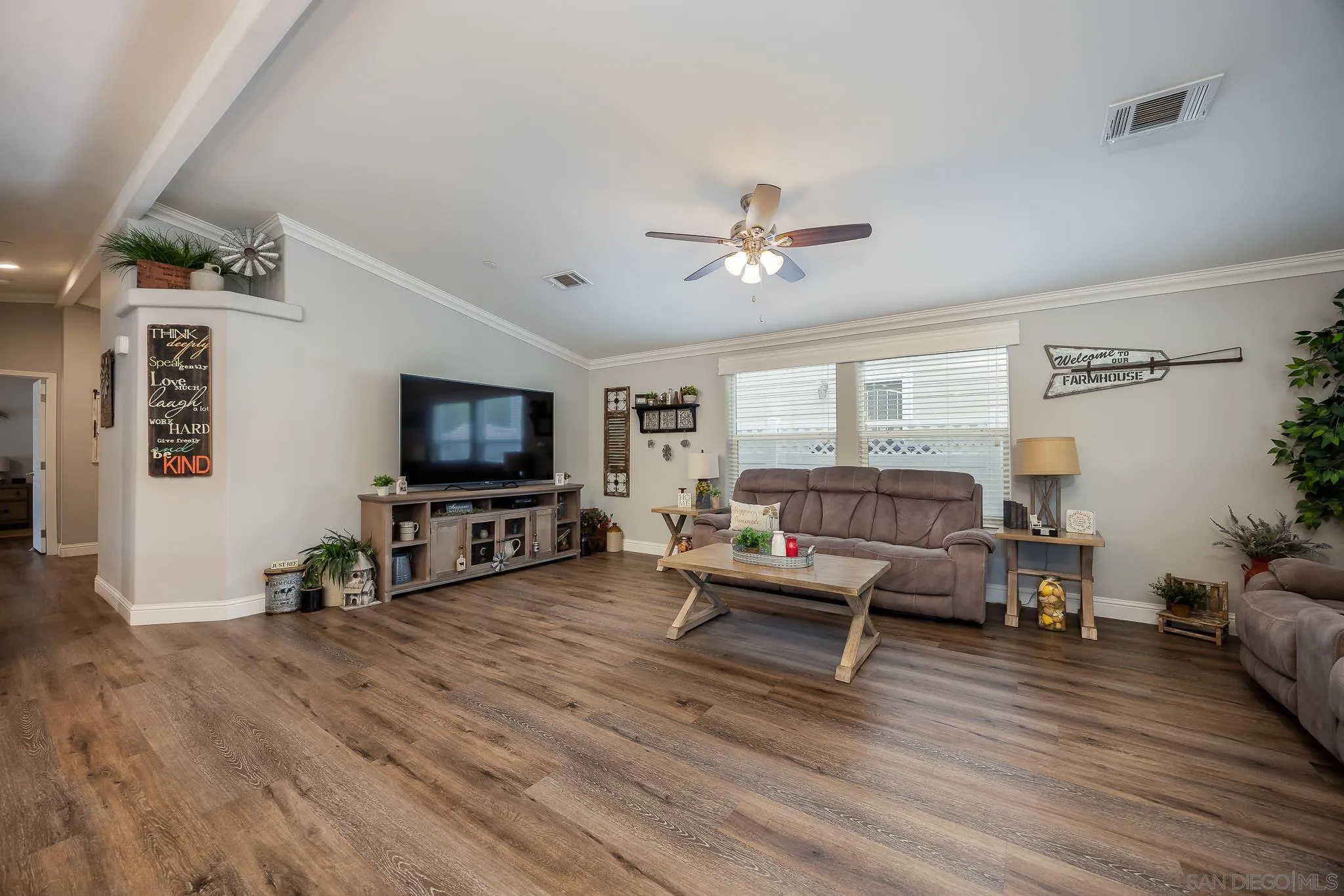 2239 Black Canyon Rd Unit Spc 179