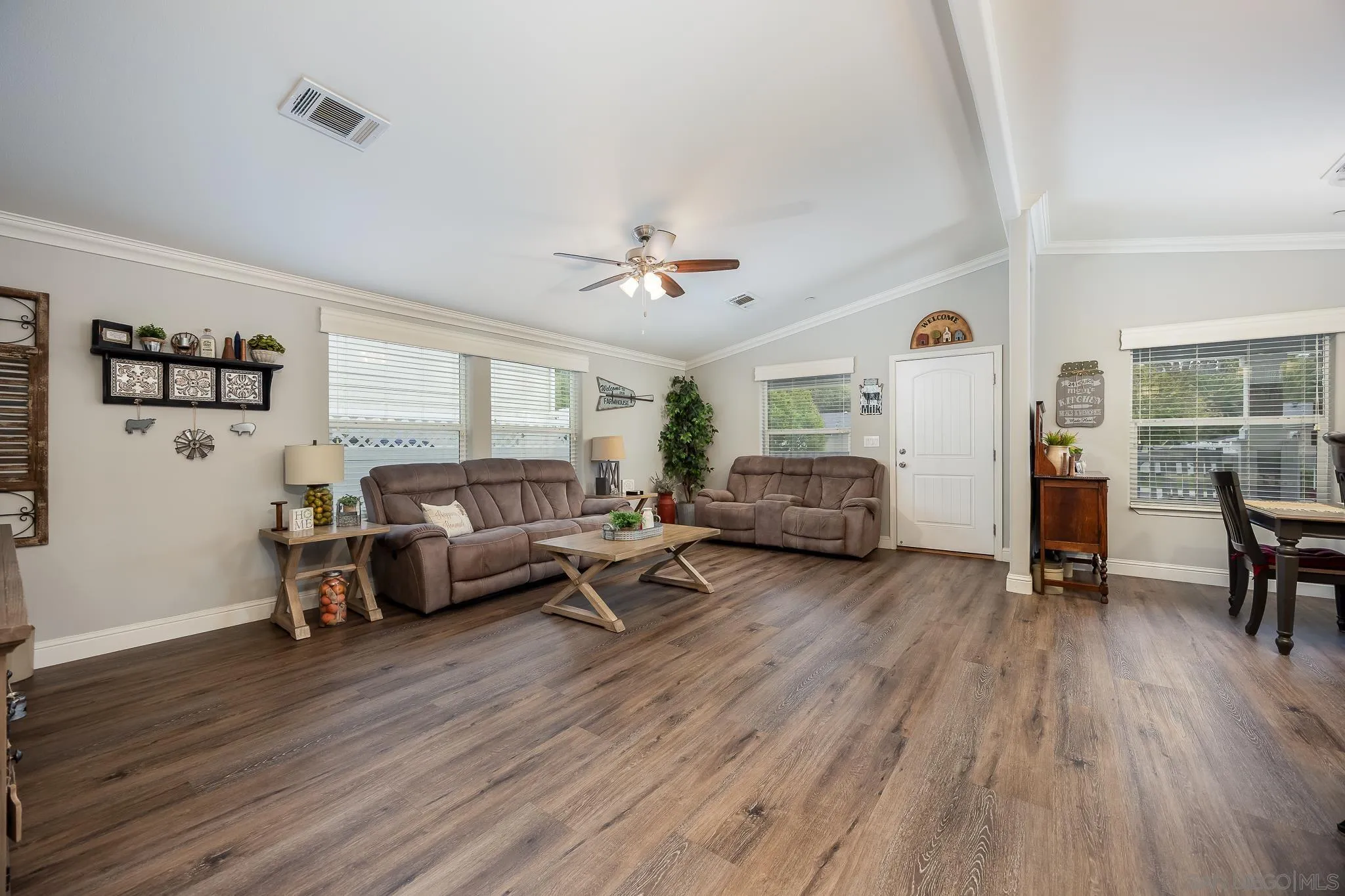 2239 Black Canyon Rd Unit Spc 179
