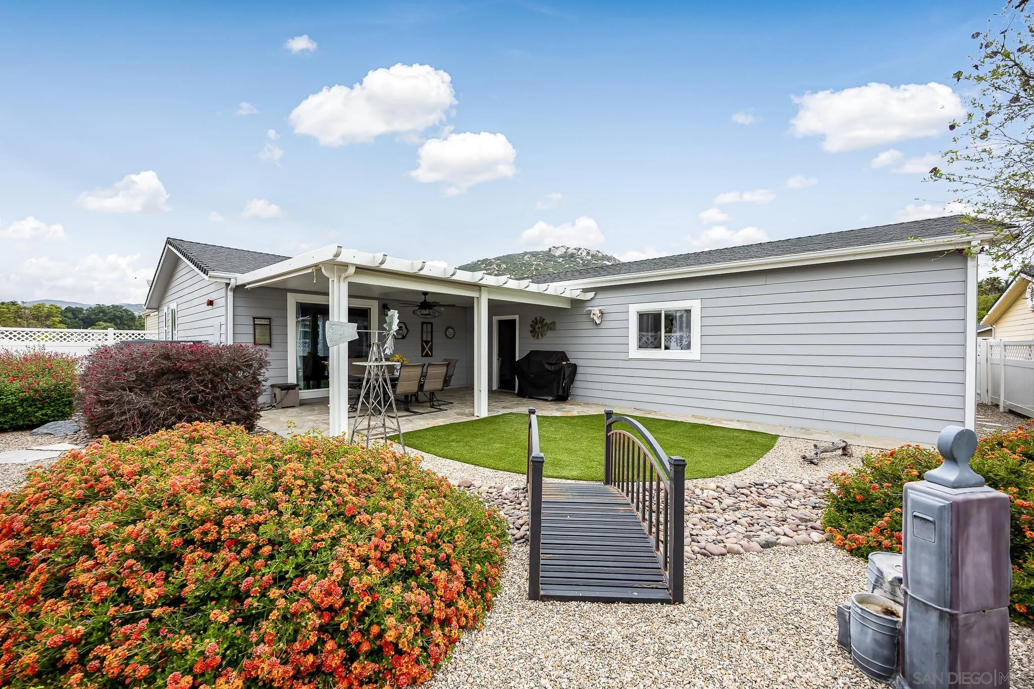 2239 Black Canyon Rd Unit Spc 179