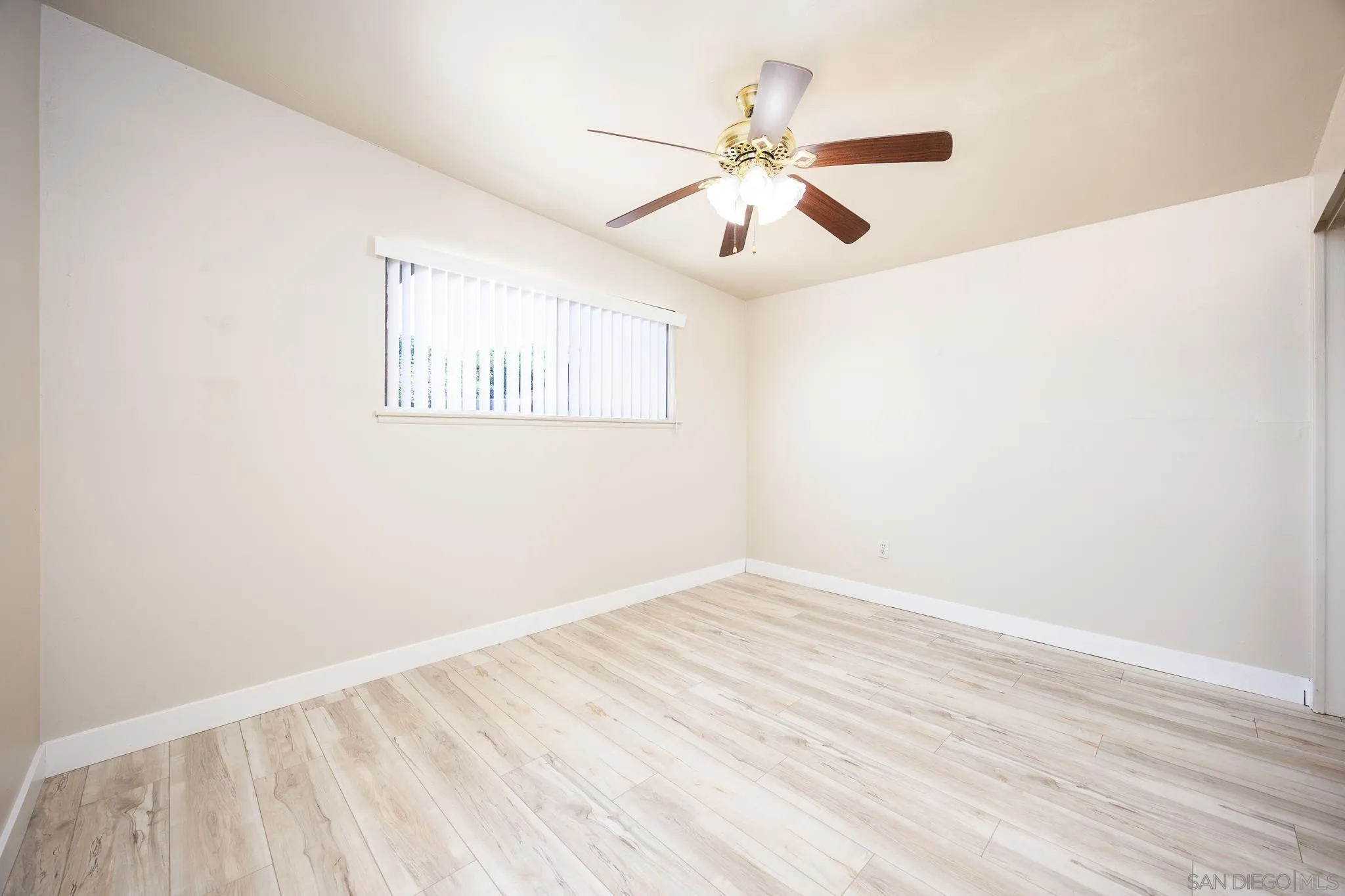 1378 Ivory Ct