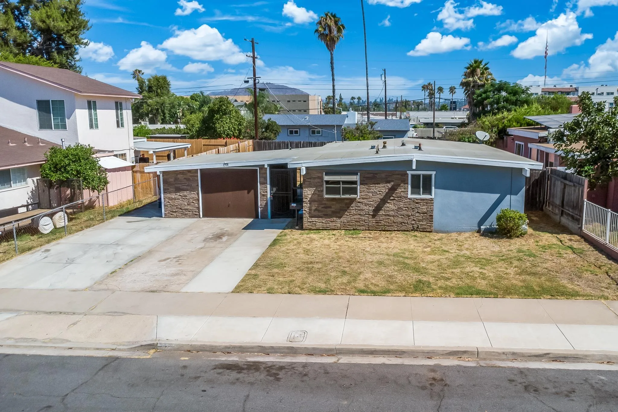 1378 Ivory Ct