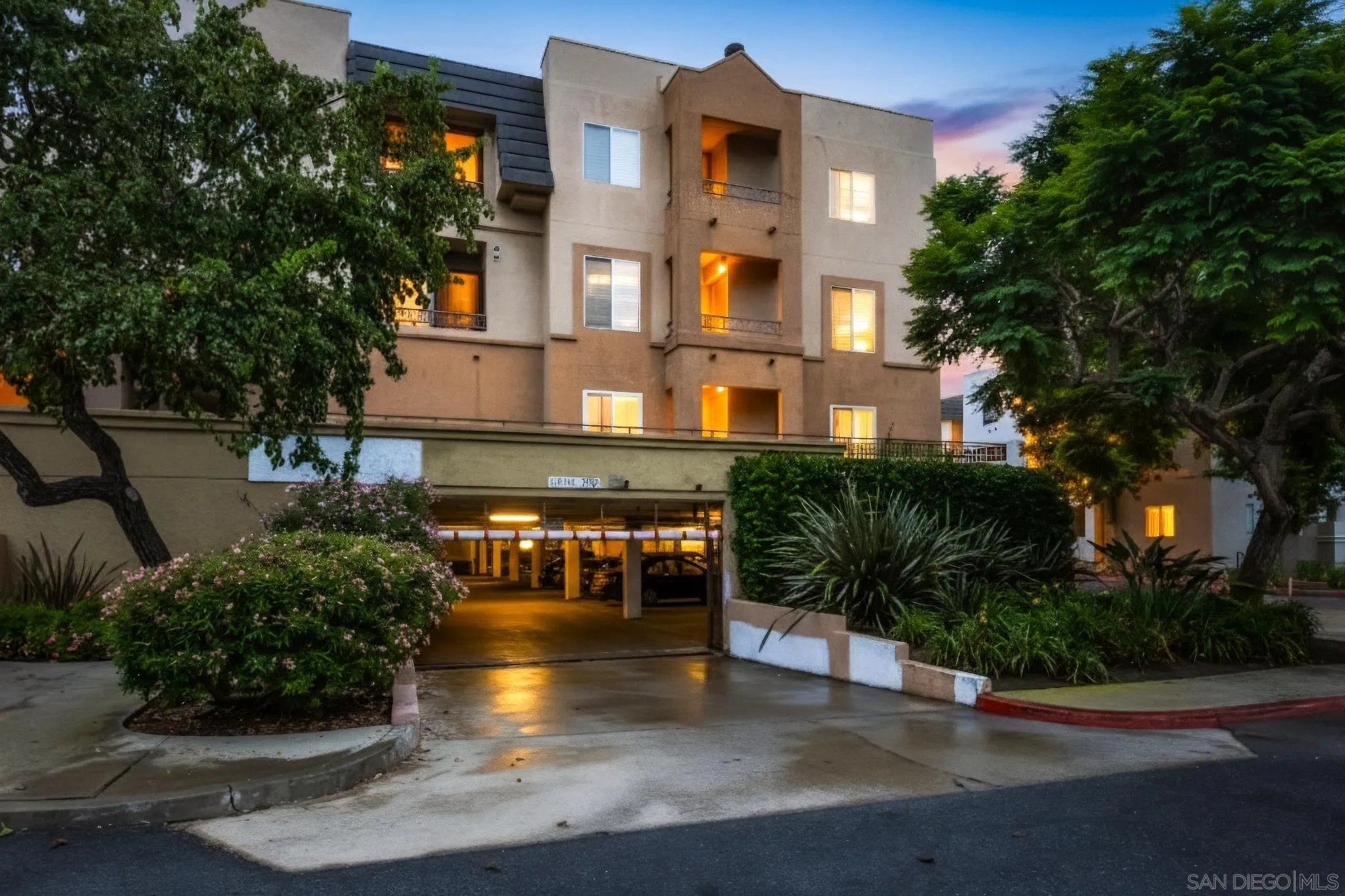 3440 Lebon Dr Unit 4217