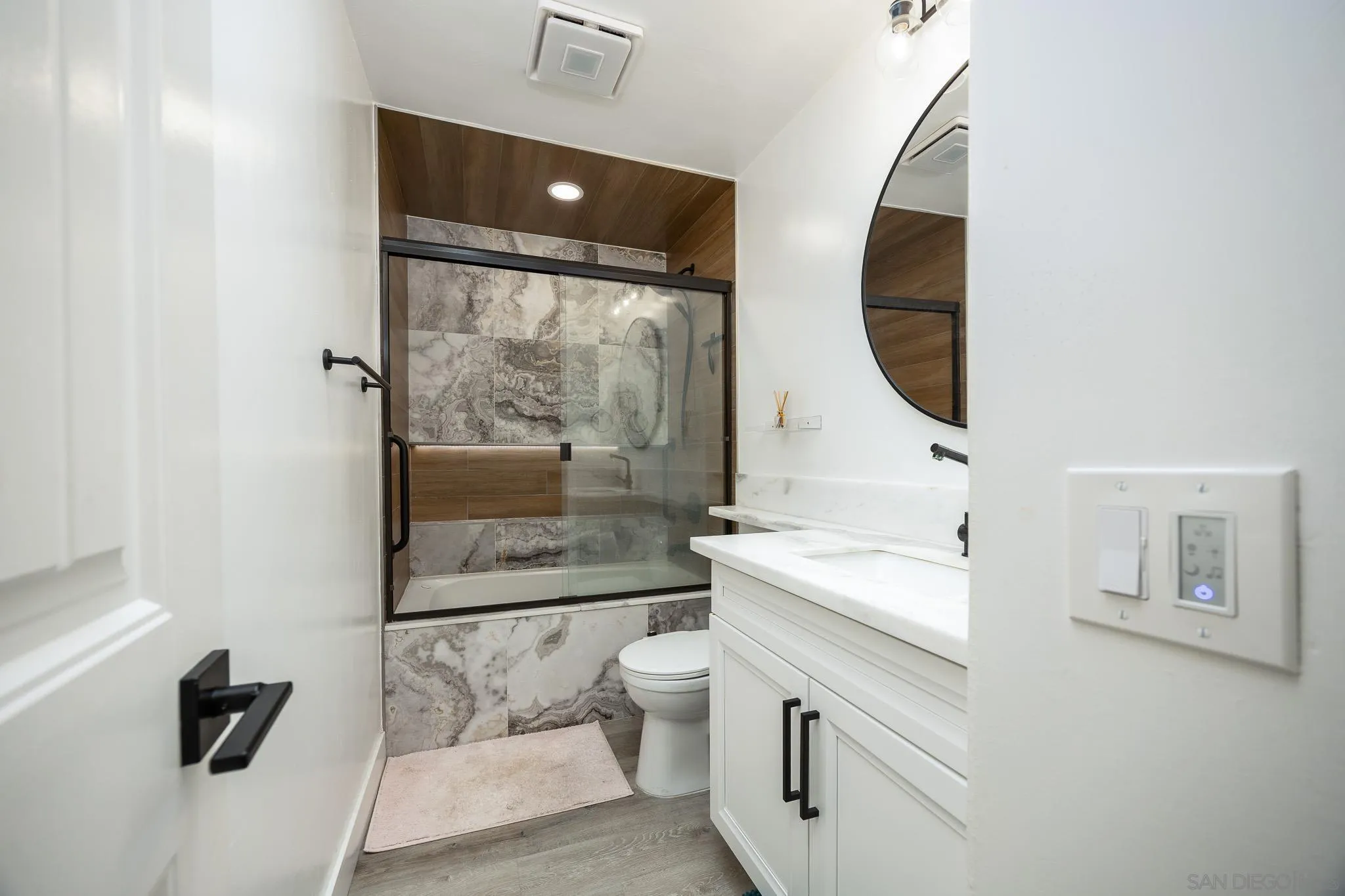 810 E Washington Ave Unit Unit E