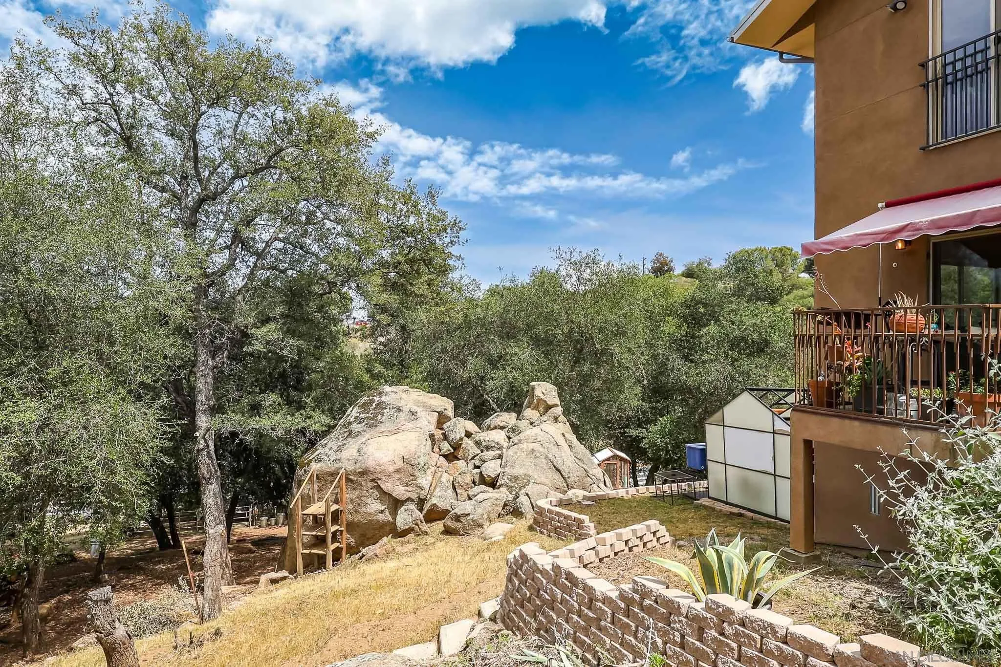 20841 Deerhorn Valley Rd
