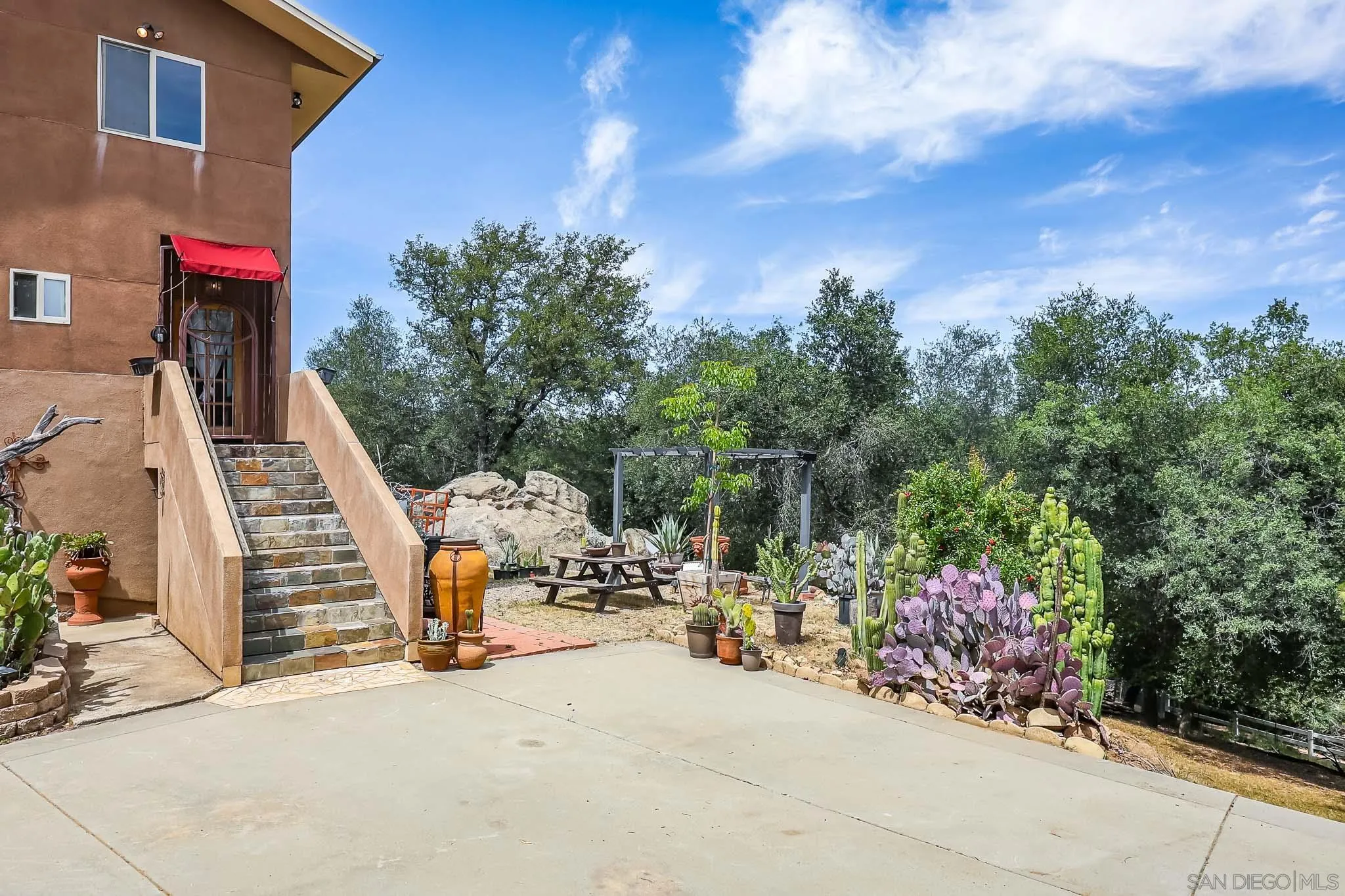 20841 Deerhorn Valley Rd