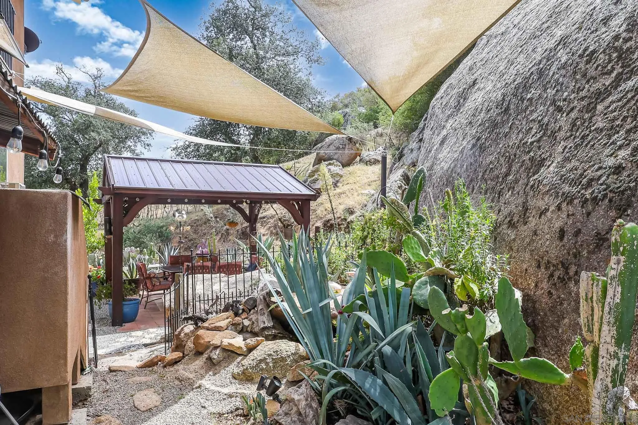 20841 Deerhorn Valley Rd