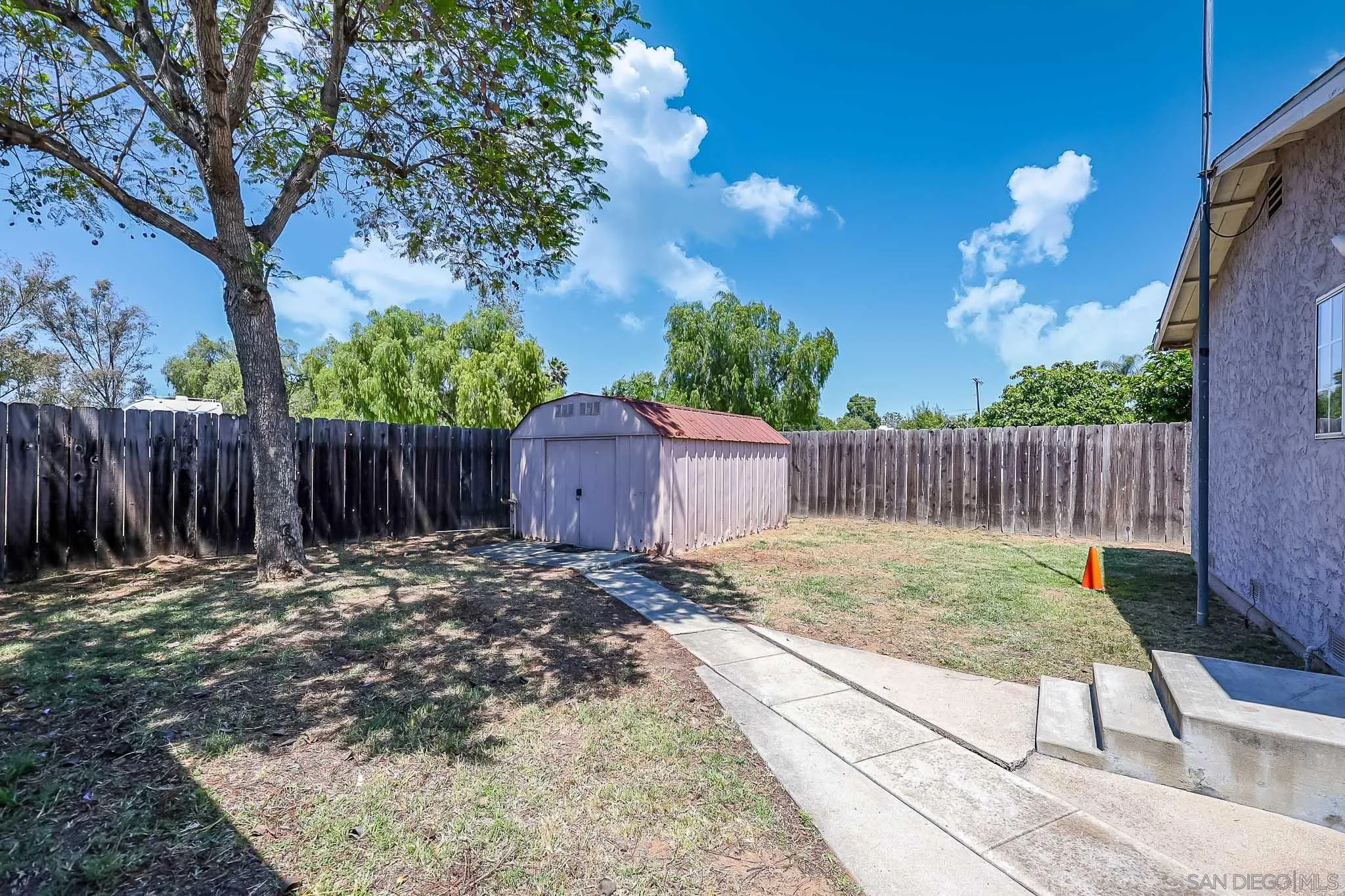 414 E Lincoln Ave