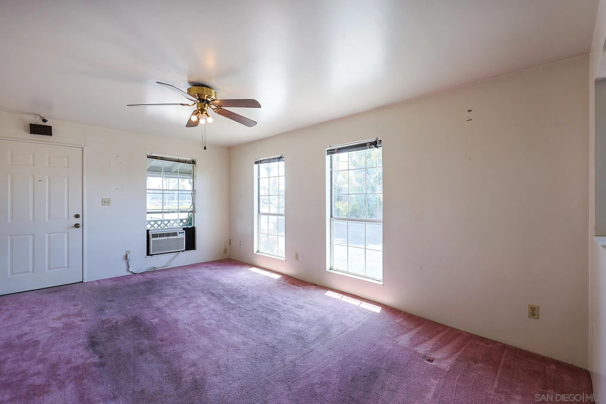 414 E Lincoln Ave