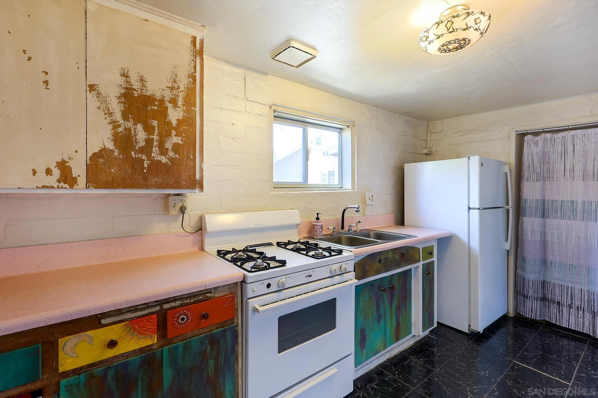 414 E Lincoln Ave