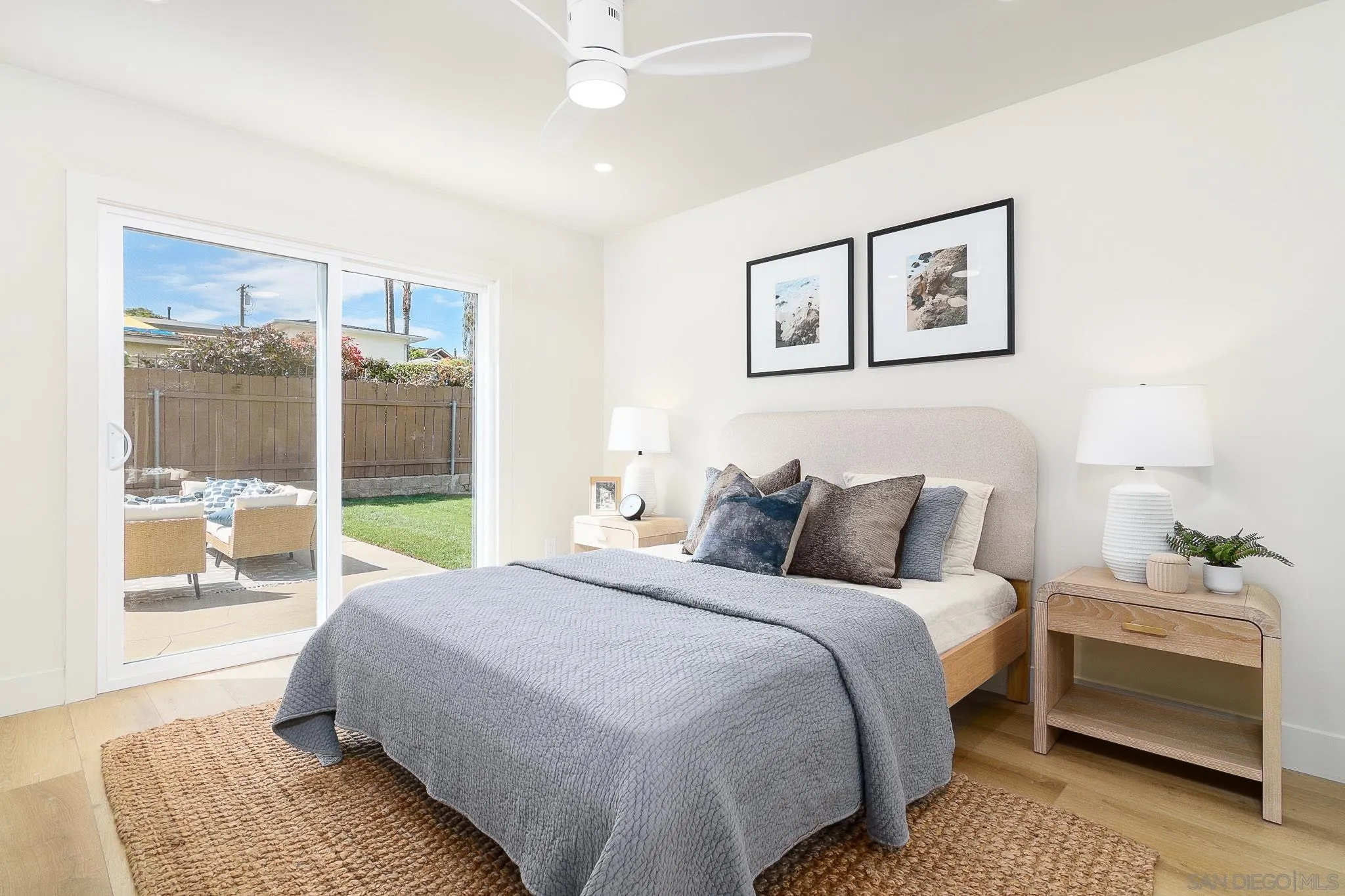 3722 Dixon Pl