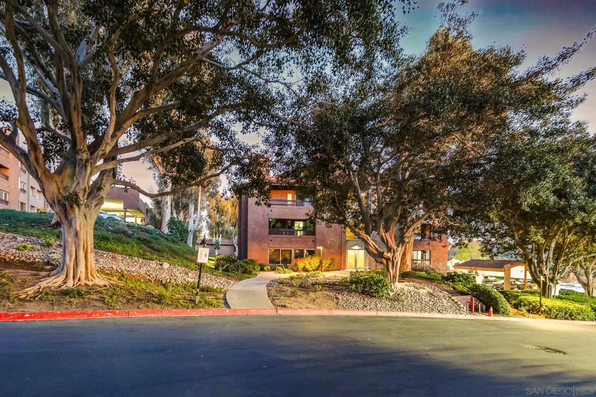 10400 Caminito Cuervo Unit 272