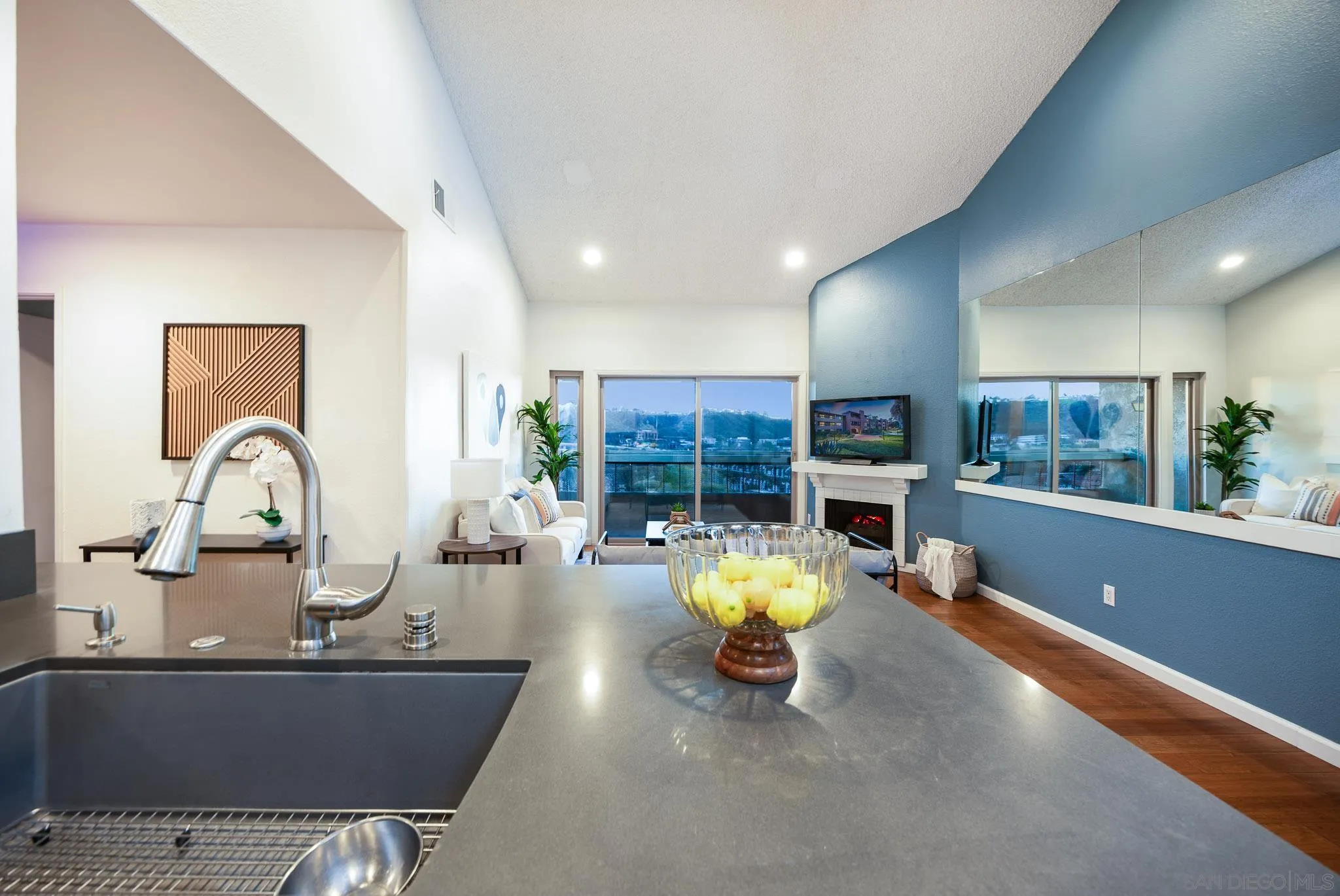 10400 Caminito Cuervo Unit 272