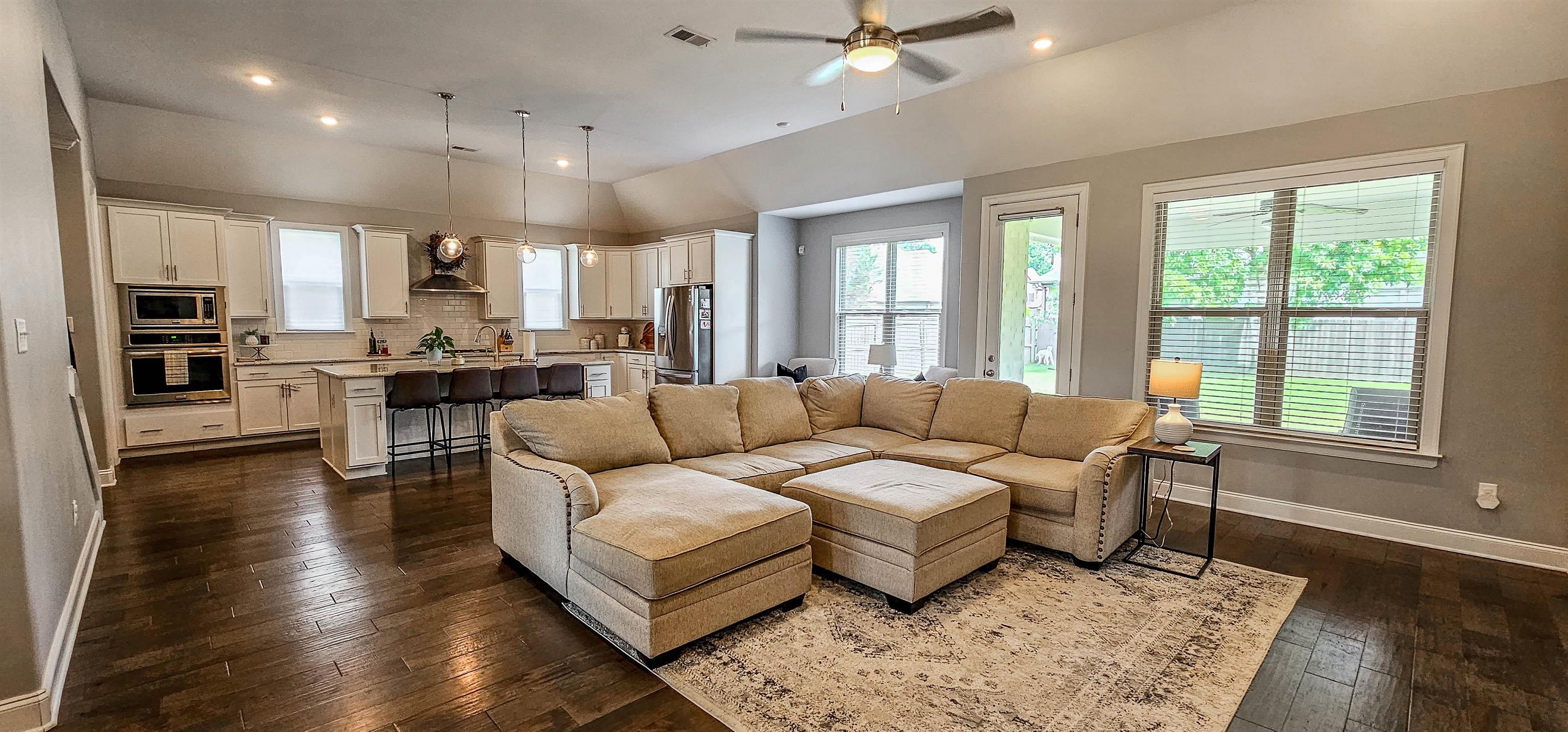 9696 WOODLAND BROOK LN