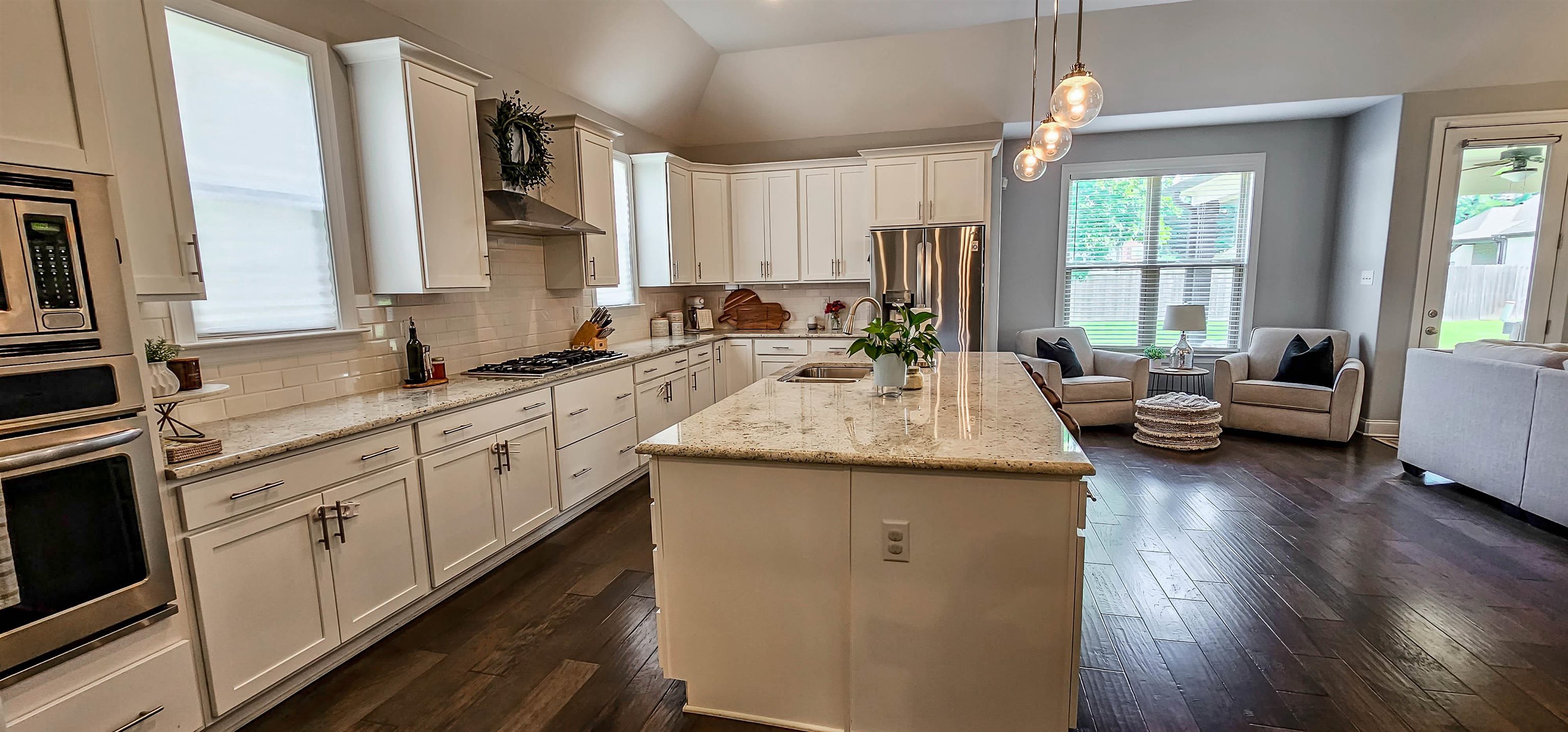 9696 WOODLAND BROOK LN