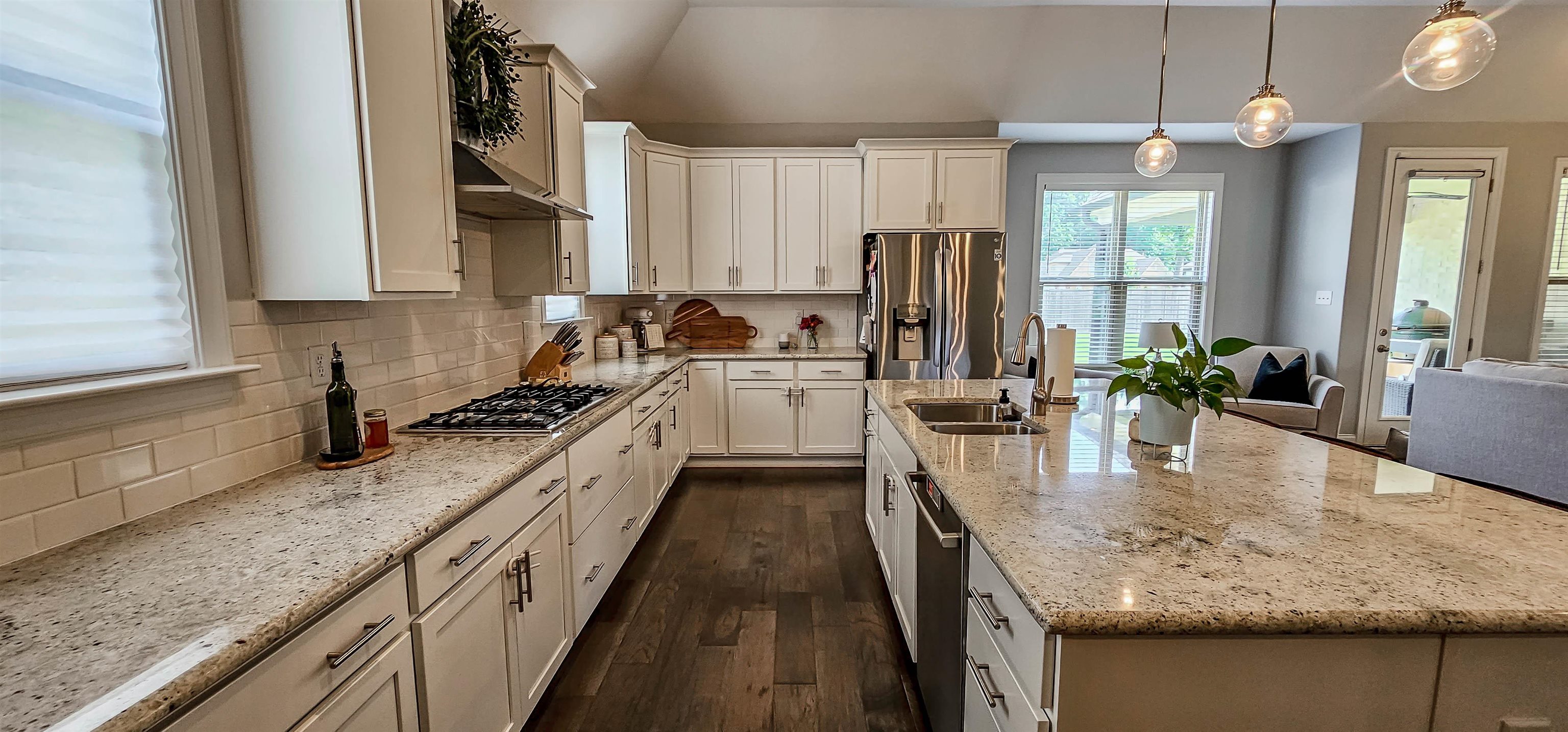 9696 WOODLAND BROOK LN