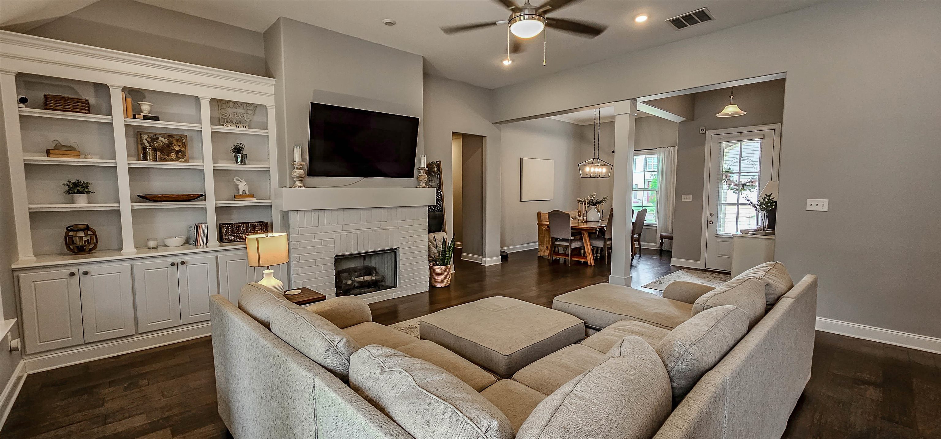 9696 WOODLAND BROOK LN