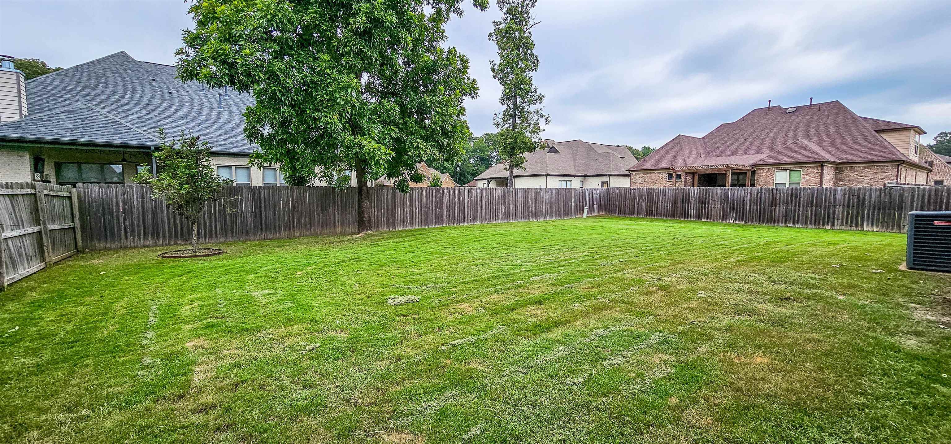 9696 WOODLAND BROOK LN