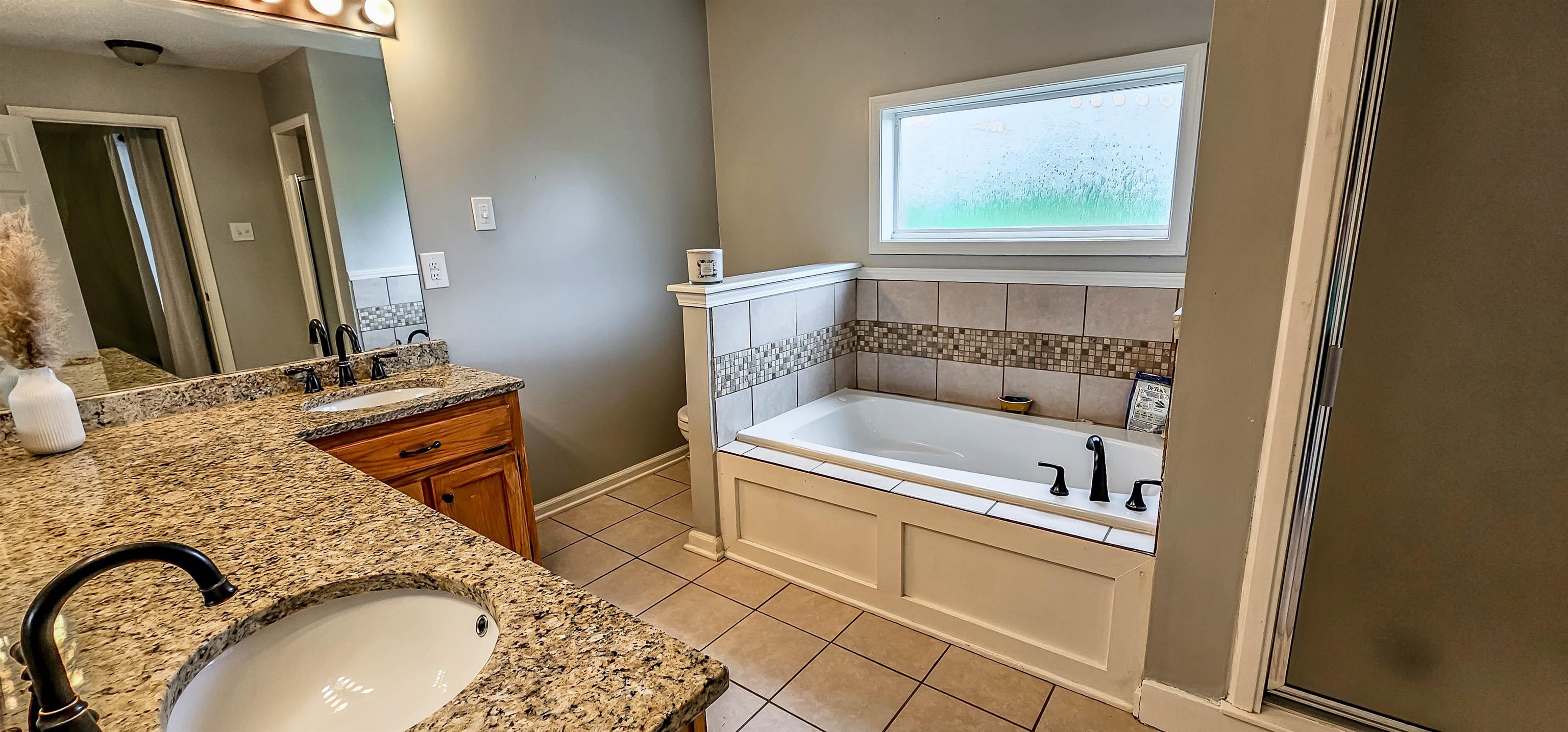 242 ROLLING MEADOW DR