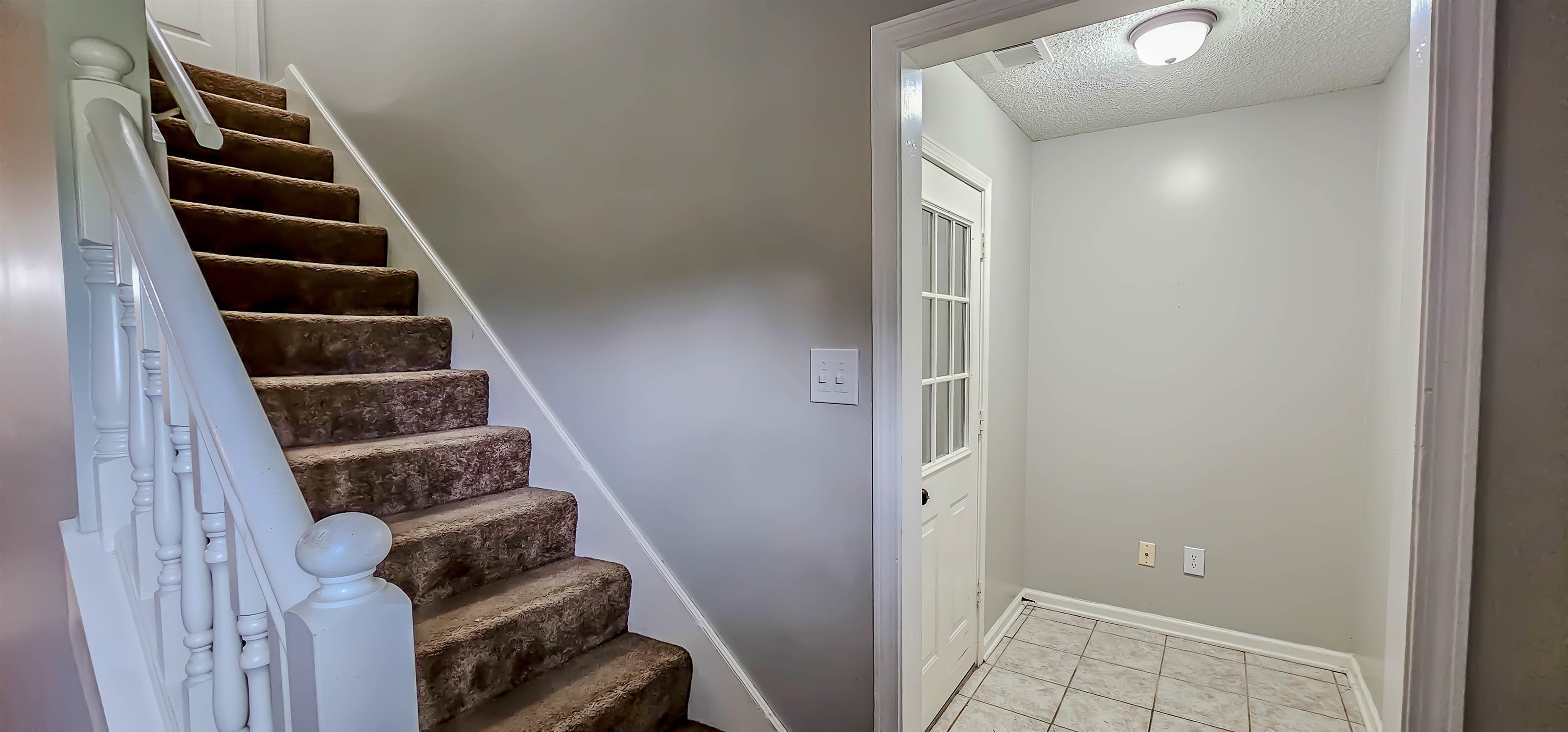 242 ROLLING MEADOW DR