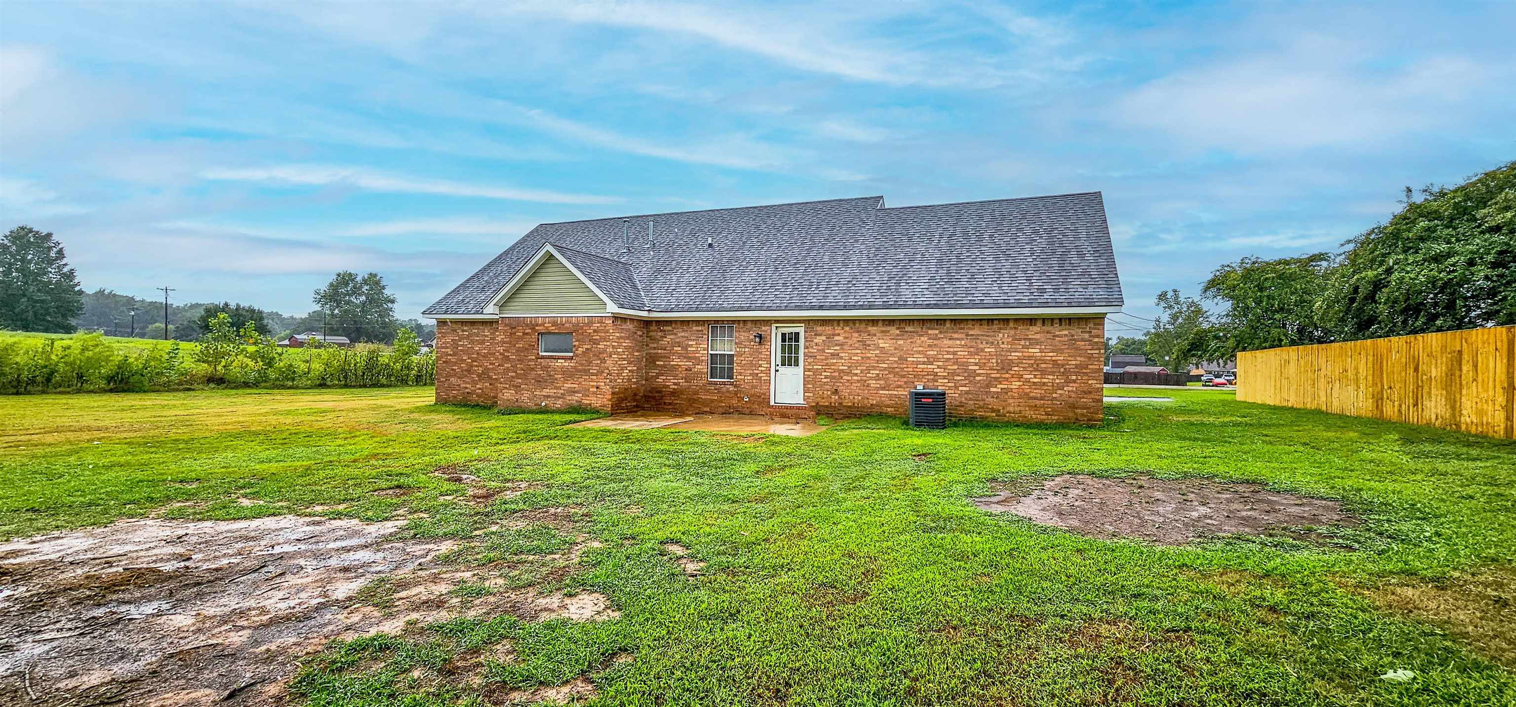 242 ROLLING MEADOW DR