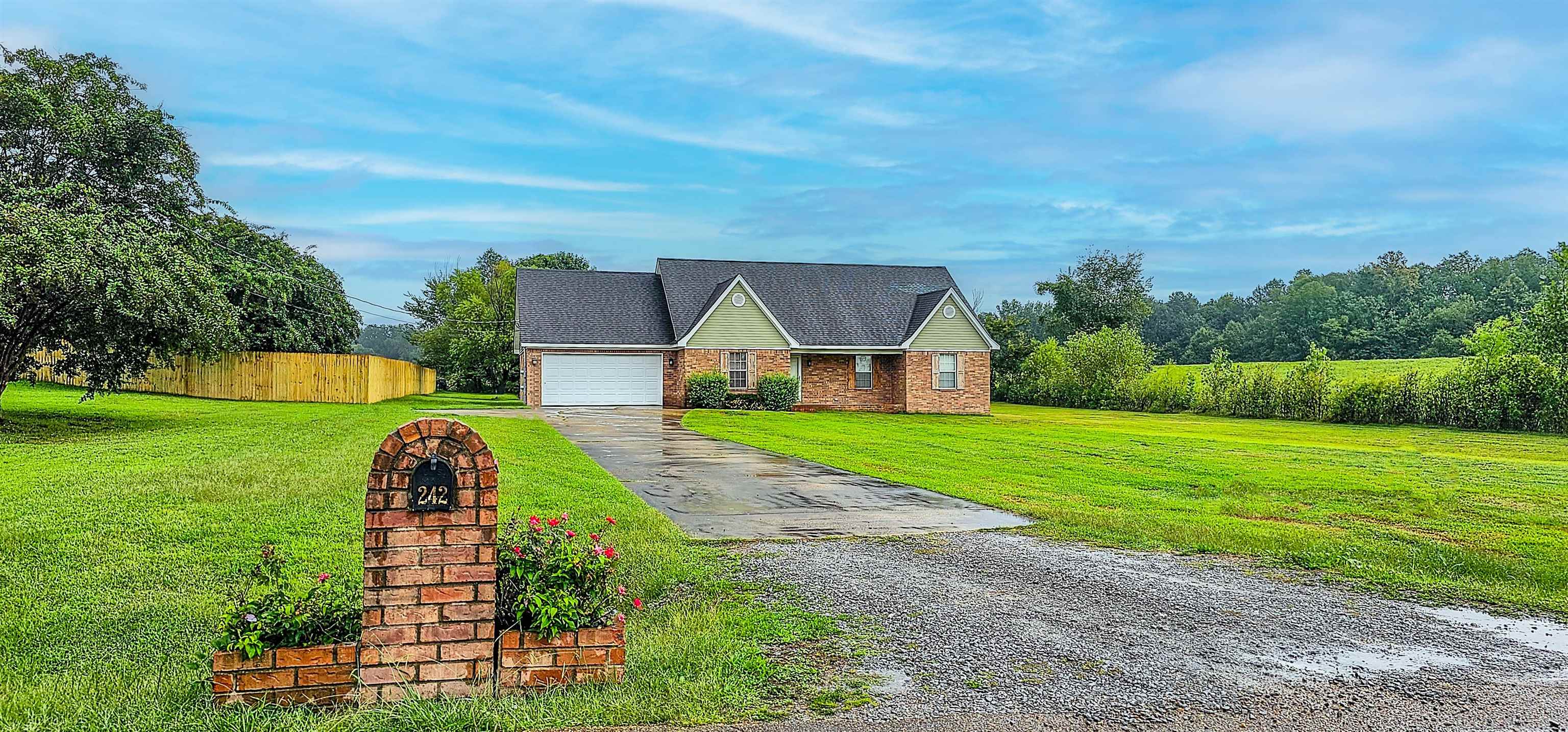 242 ROLLING MEADOW DR