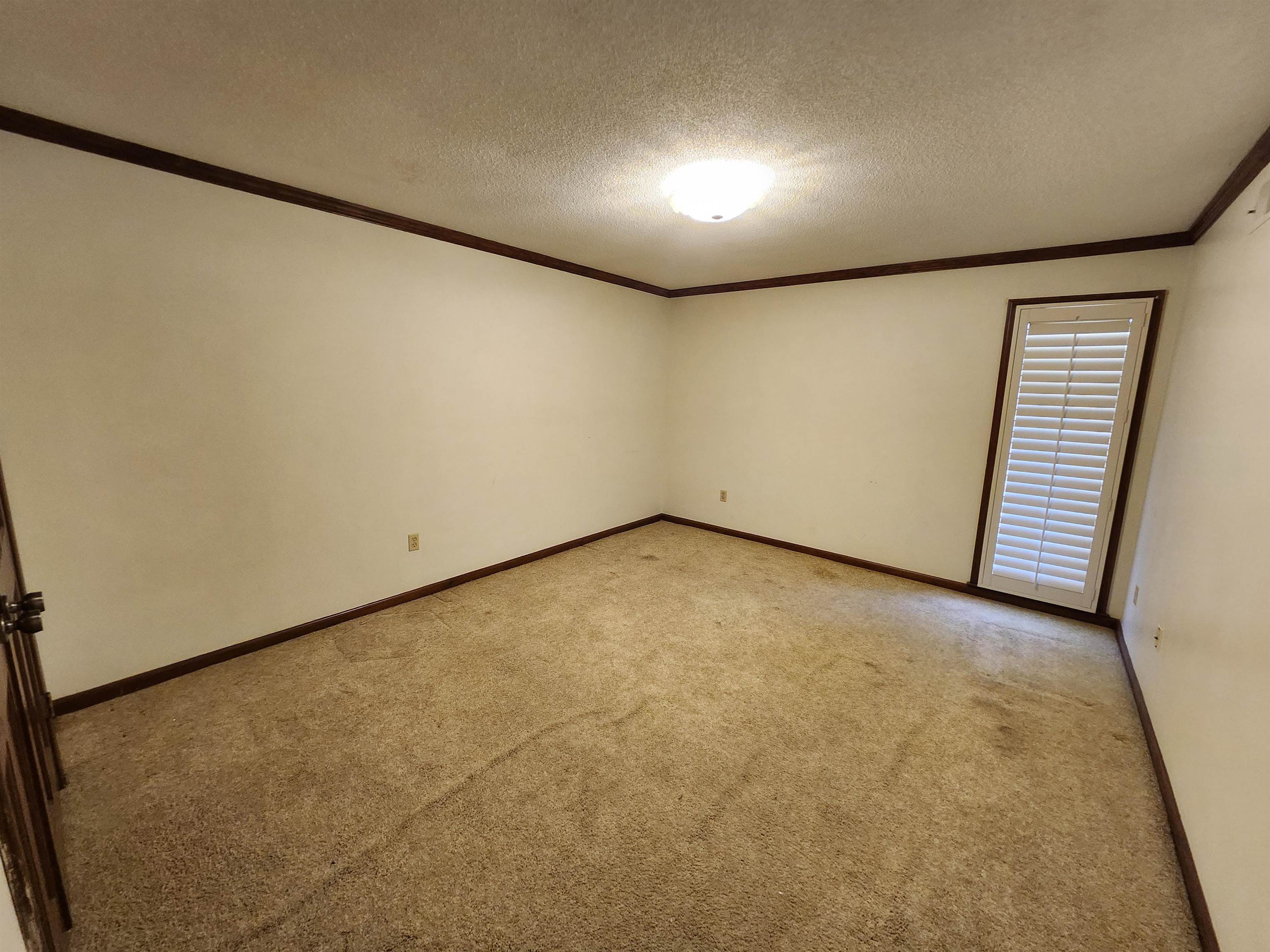 3801 CLUBVIEW DR