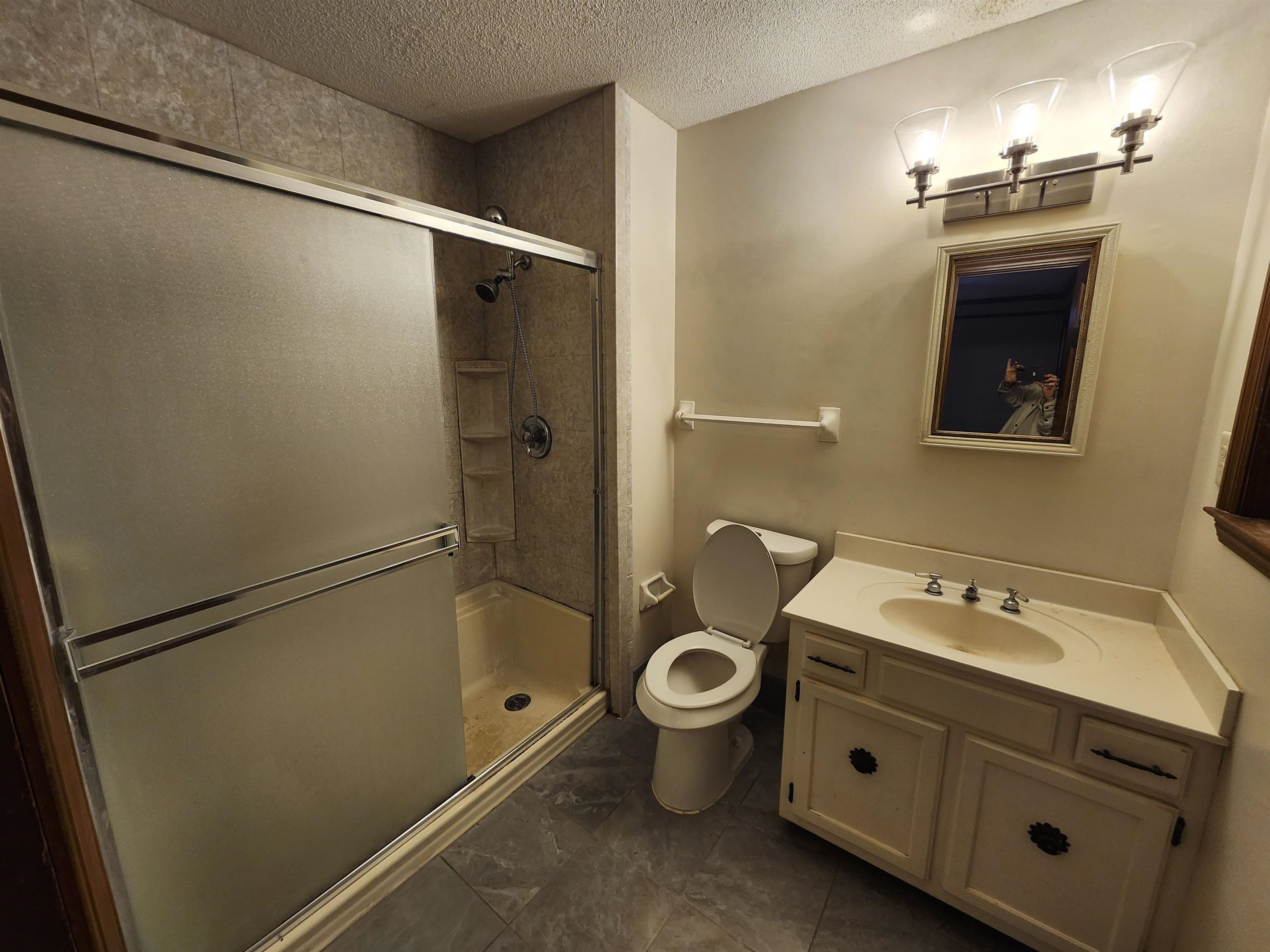 3801 CLUBVIEW DR