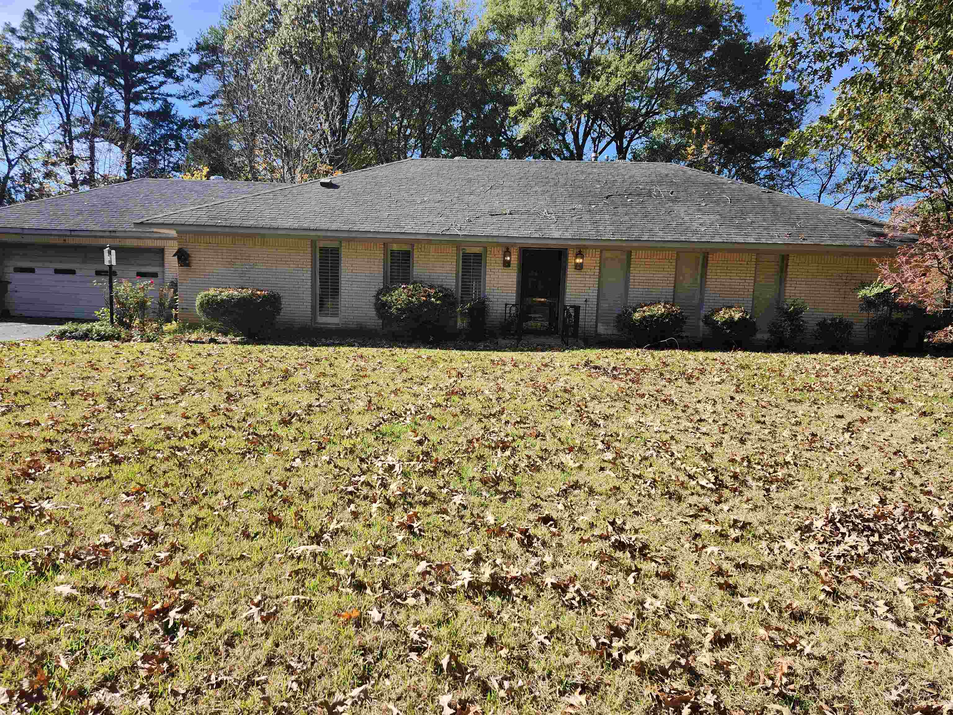 3801 CLUBVIEW DR
