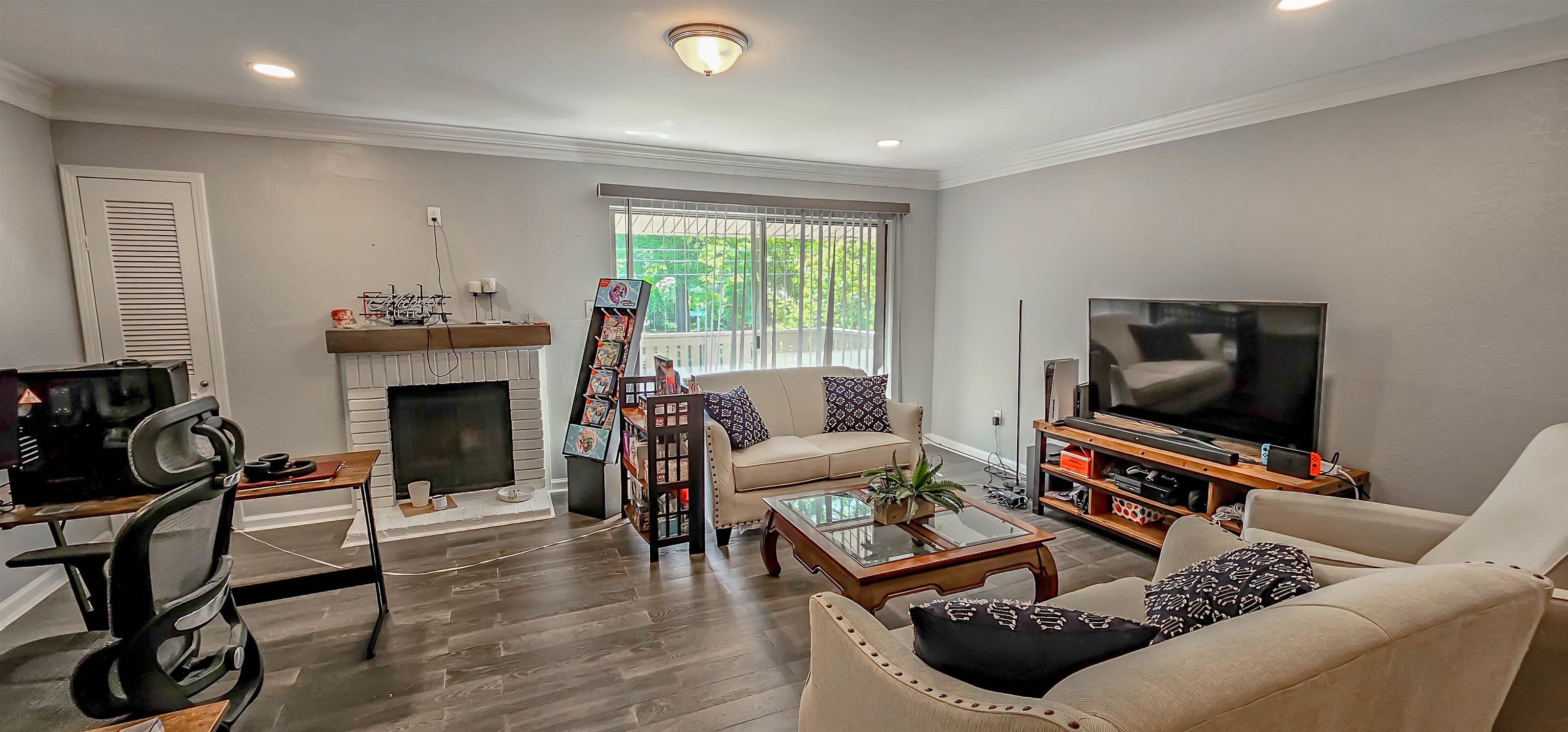 840 THISTLEDOWN DR Unit: 1009