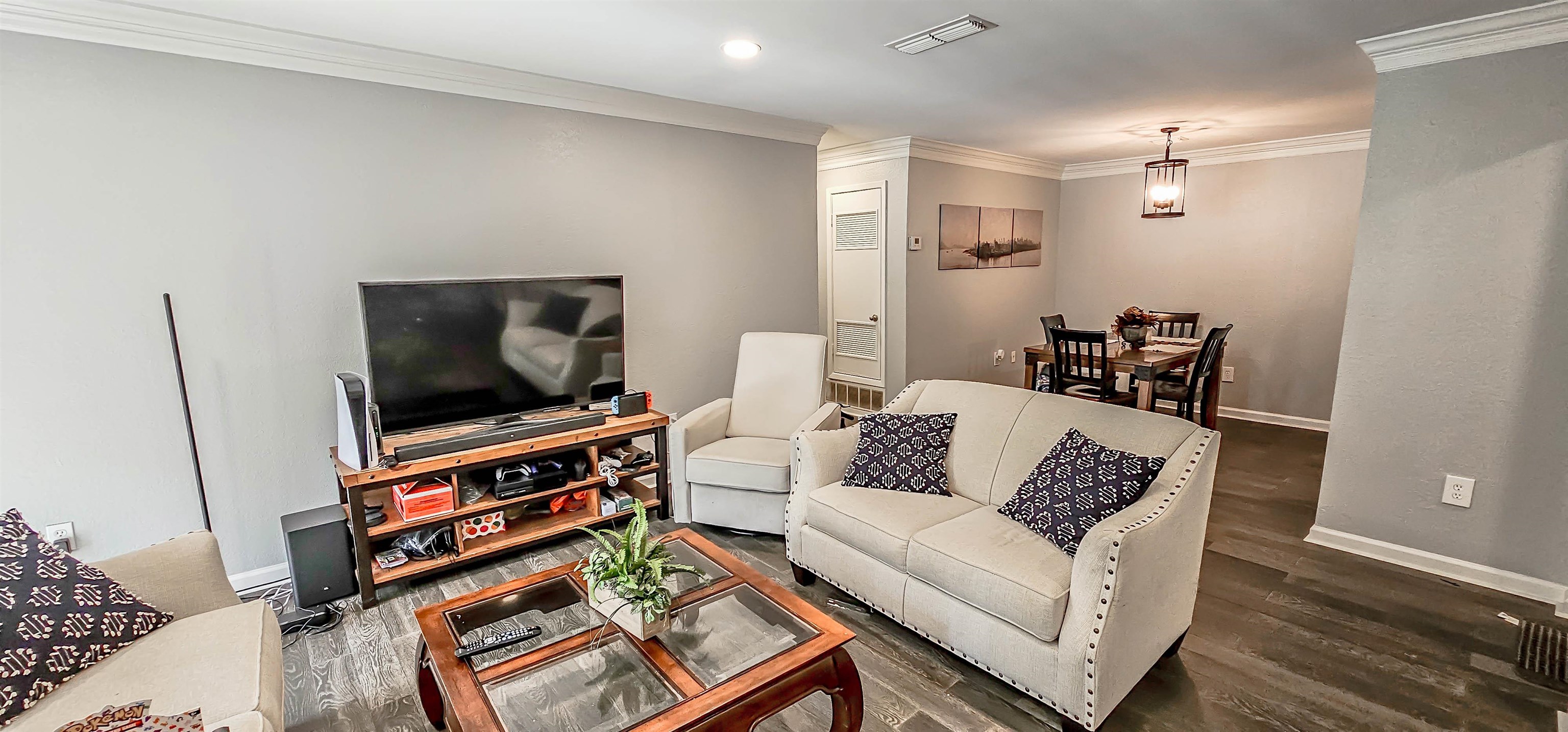 840 THISTLEDOWN DR Unit: 1009