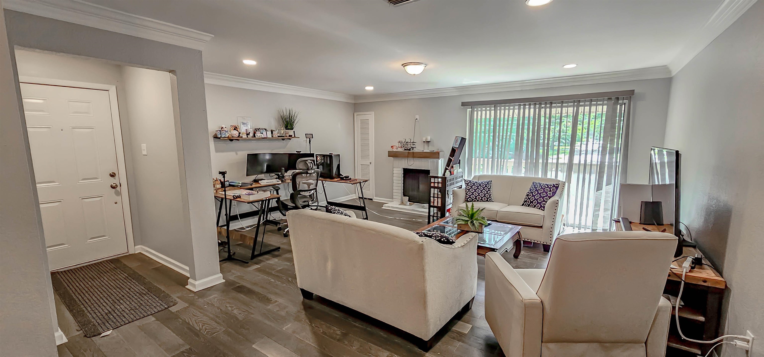840 THISTLEDOWN DR Unit: 1009