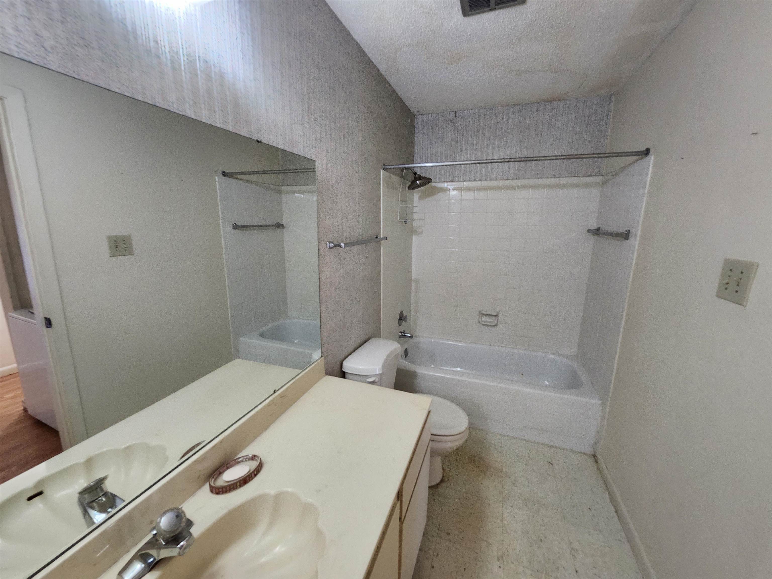 4776 AUDUBON VIEW CIR Unit: 1