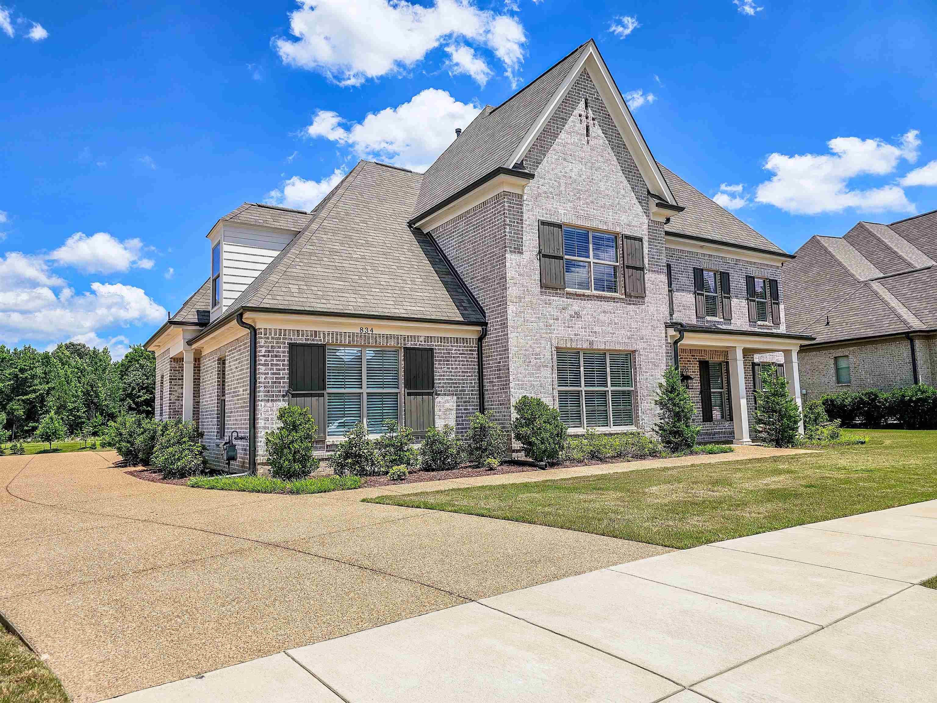834 CYPRESS ROCK CV