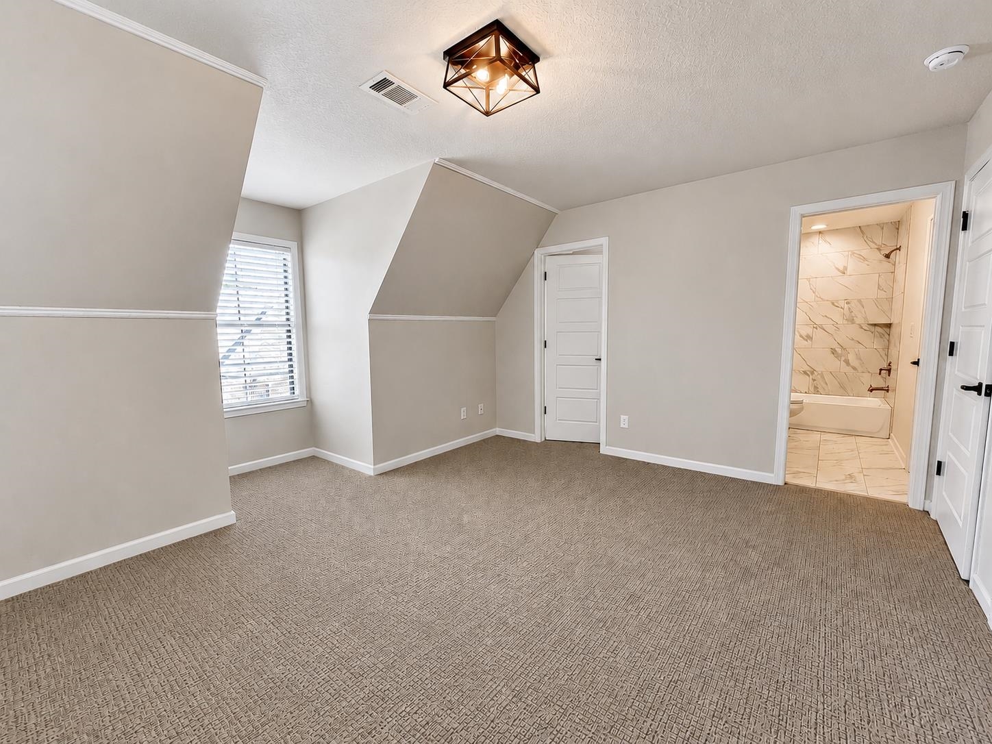 834 CYPRESS ROCK CV