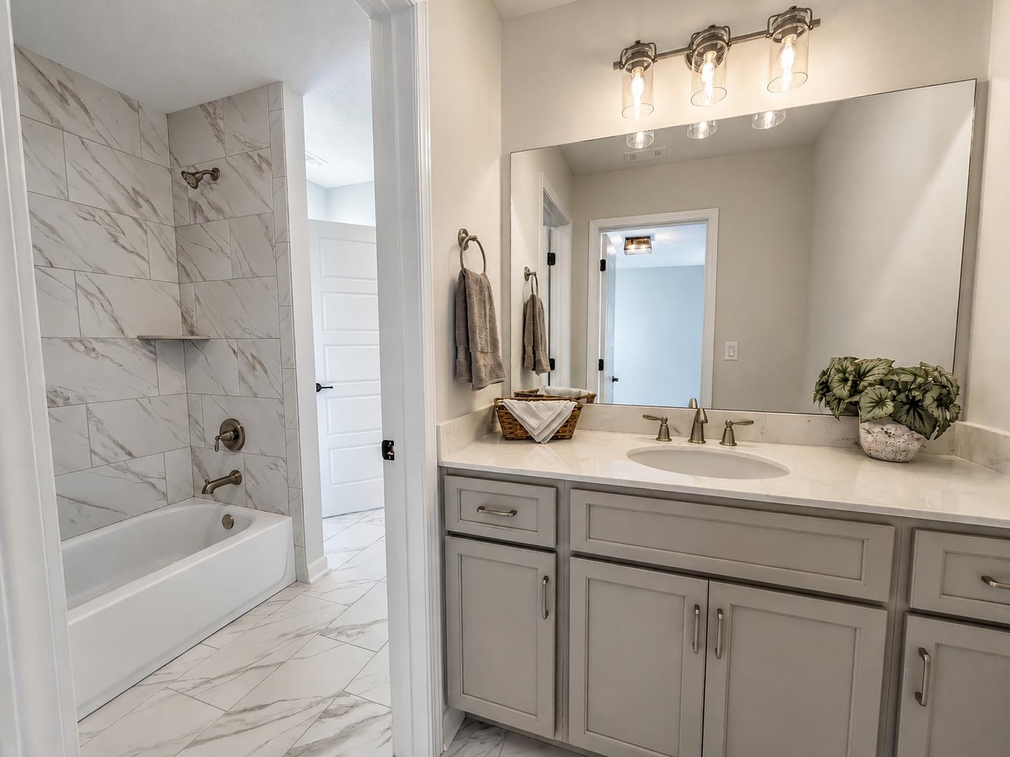 834 CYPRESS ROCK CV