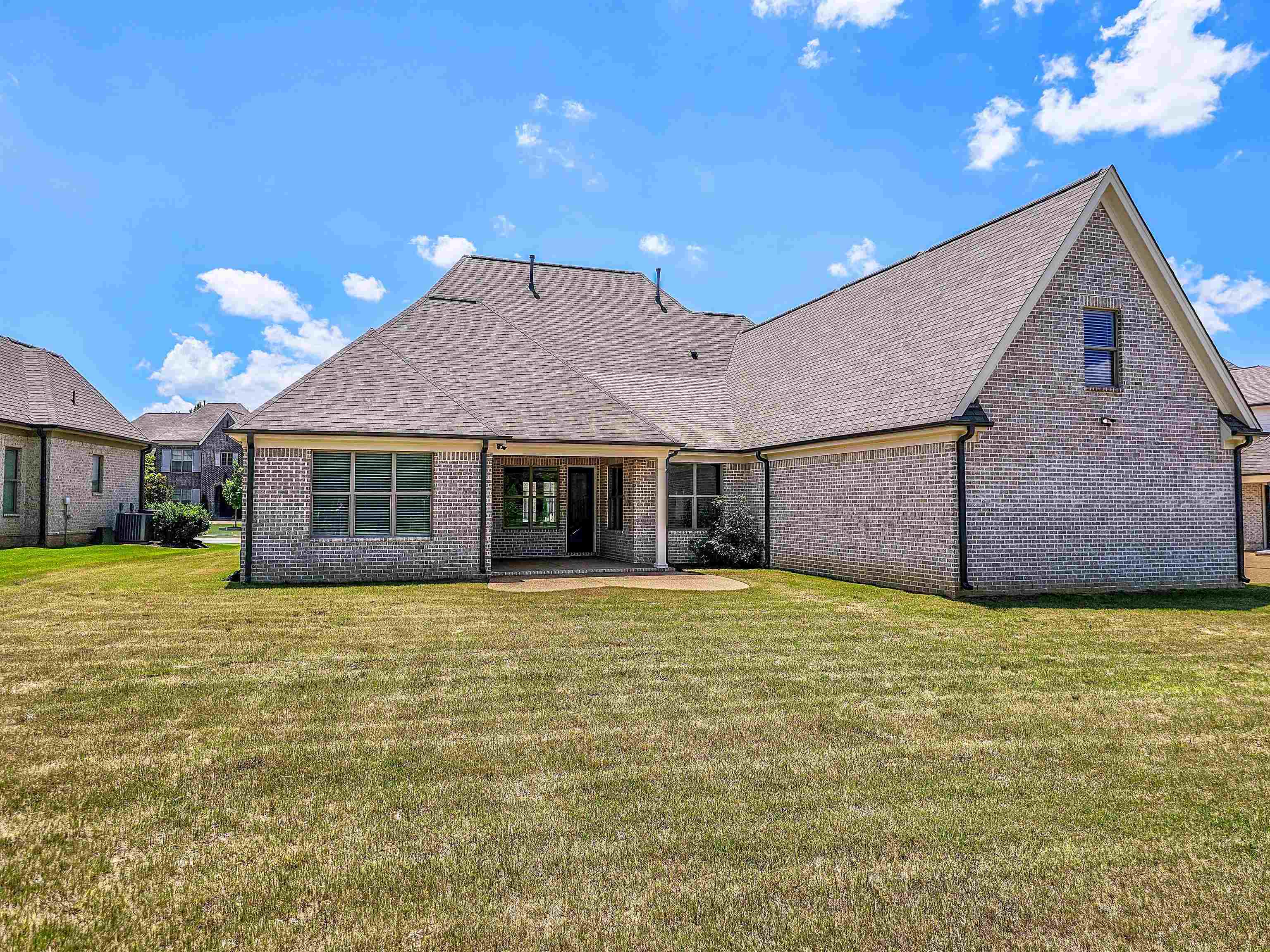 834 CYPRESS ROCK CV
