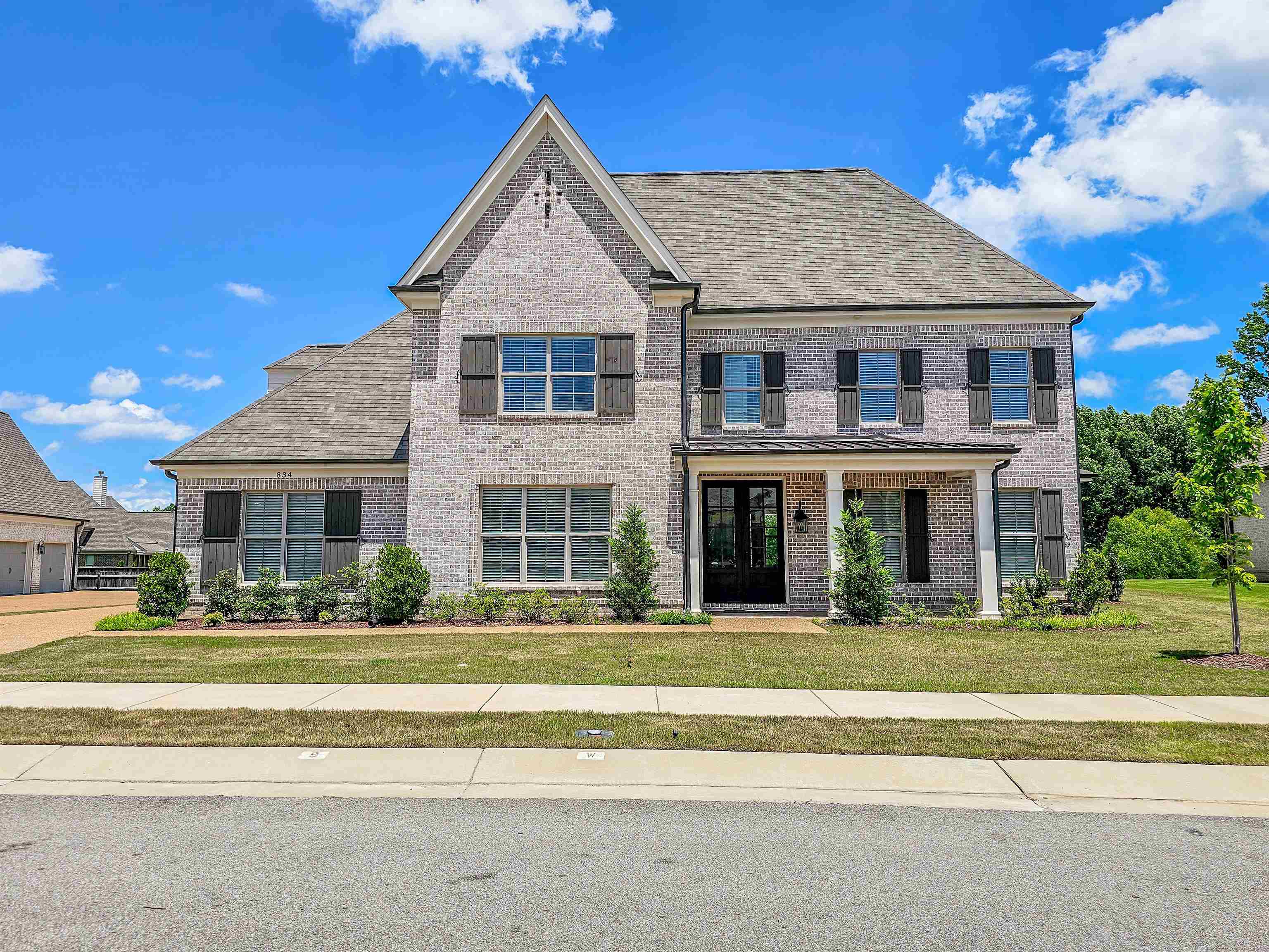 834 CYPRESS ROCK CV