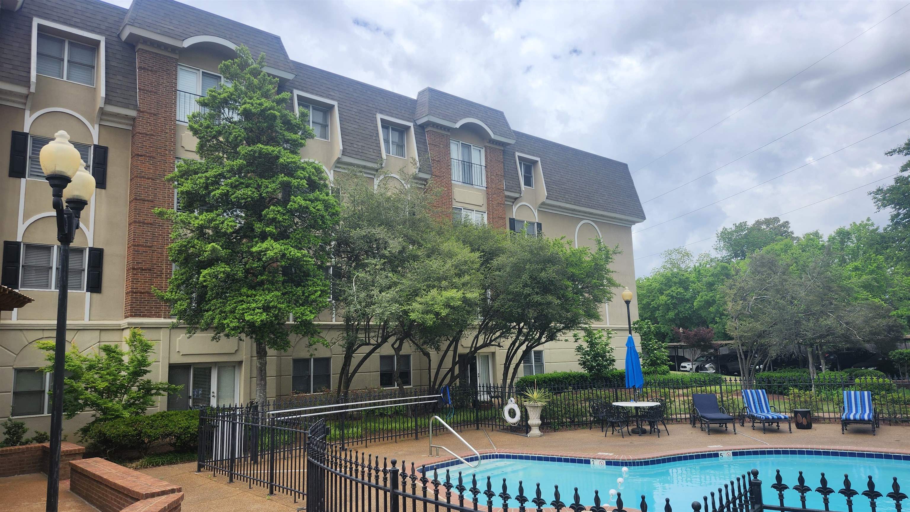 5400 PARK AVE Unit: 311
