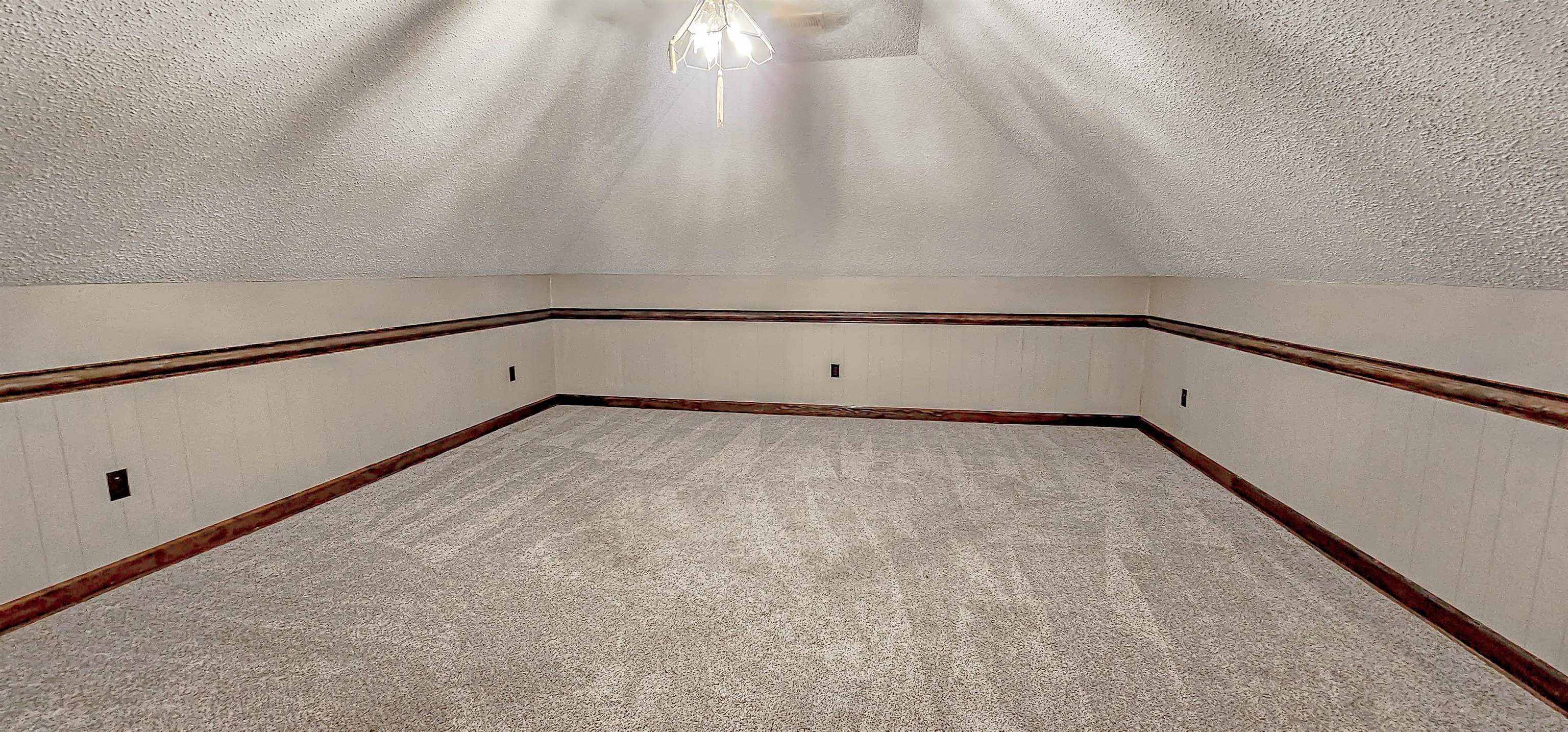 8451 OLD ELM CV