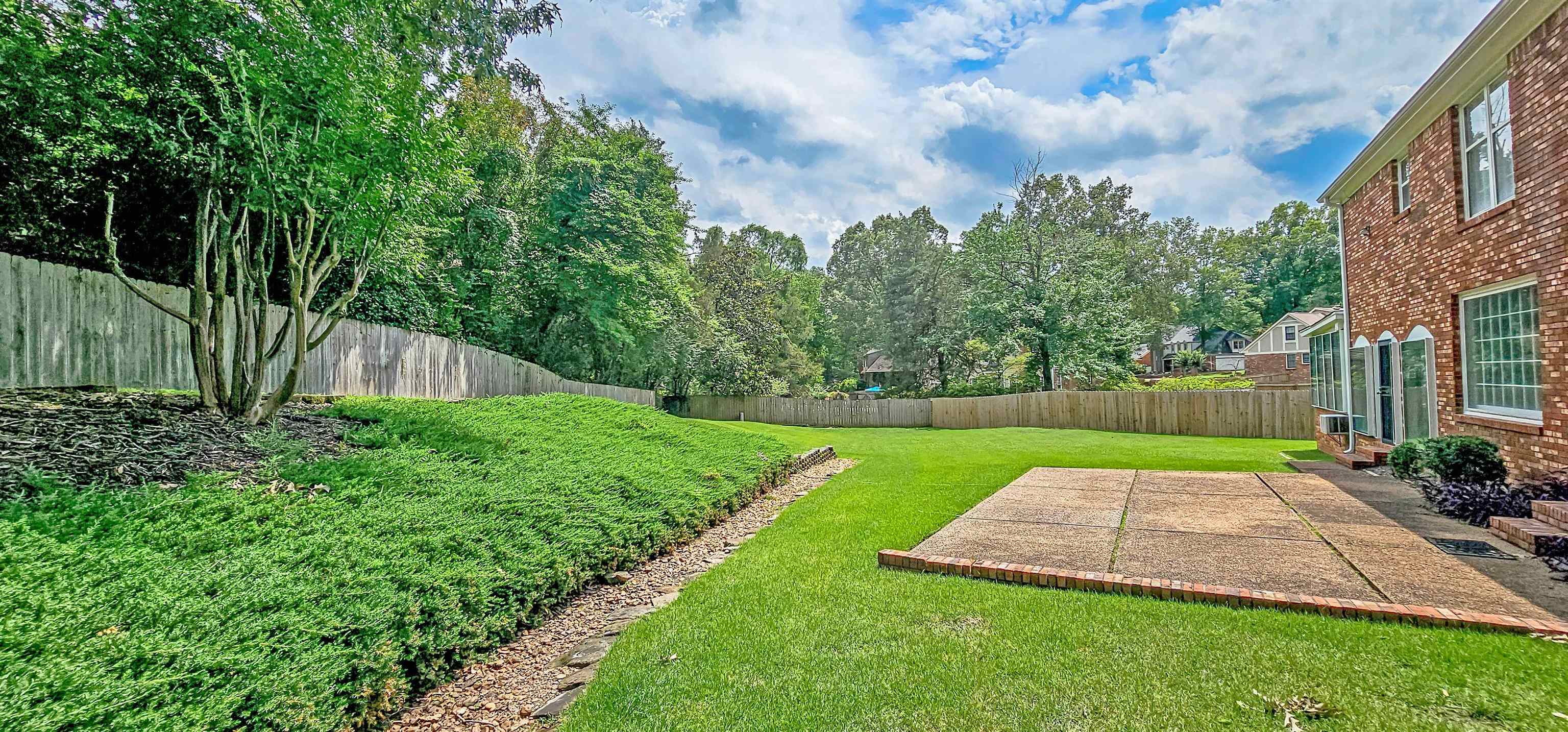 8451 OLD ELM CV
