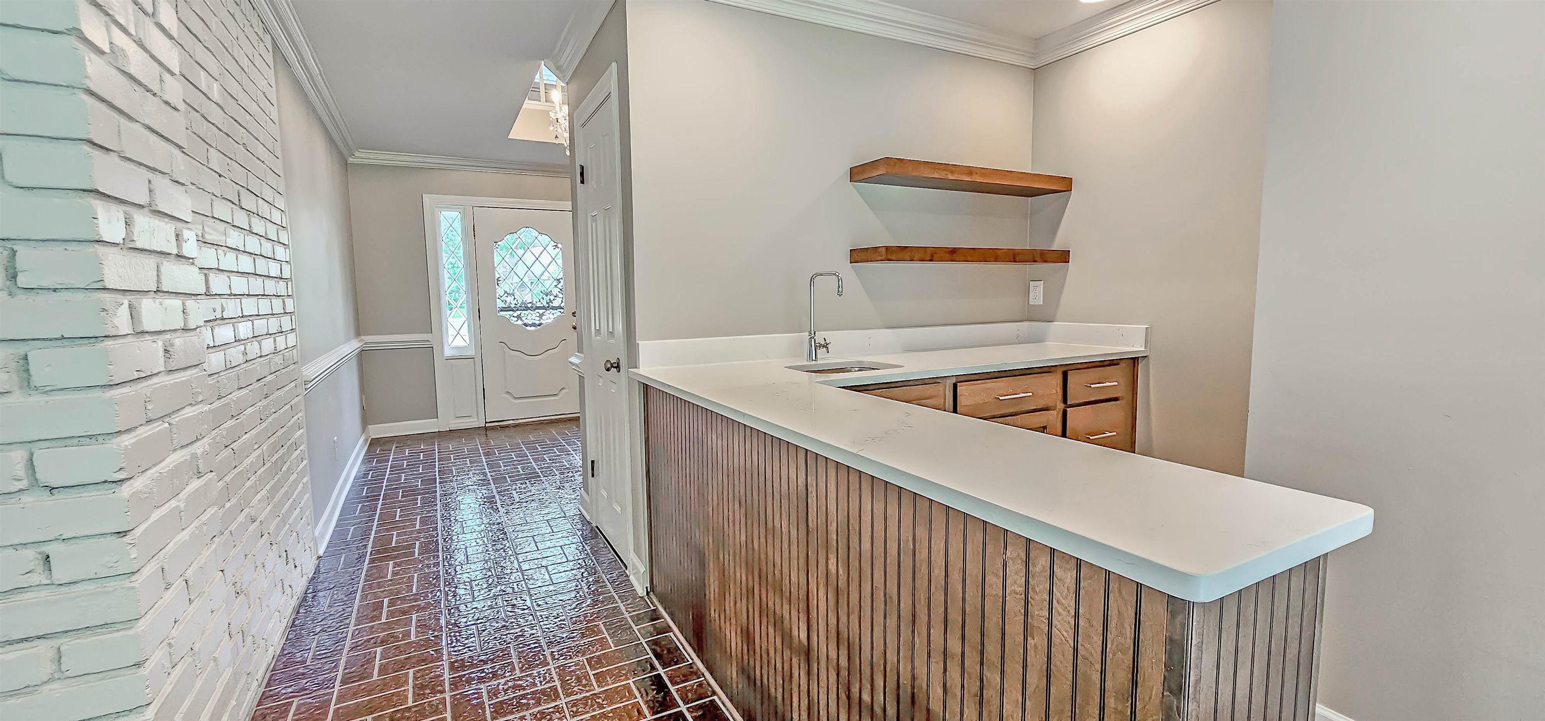 8451 OLD ELM CV