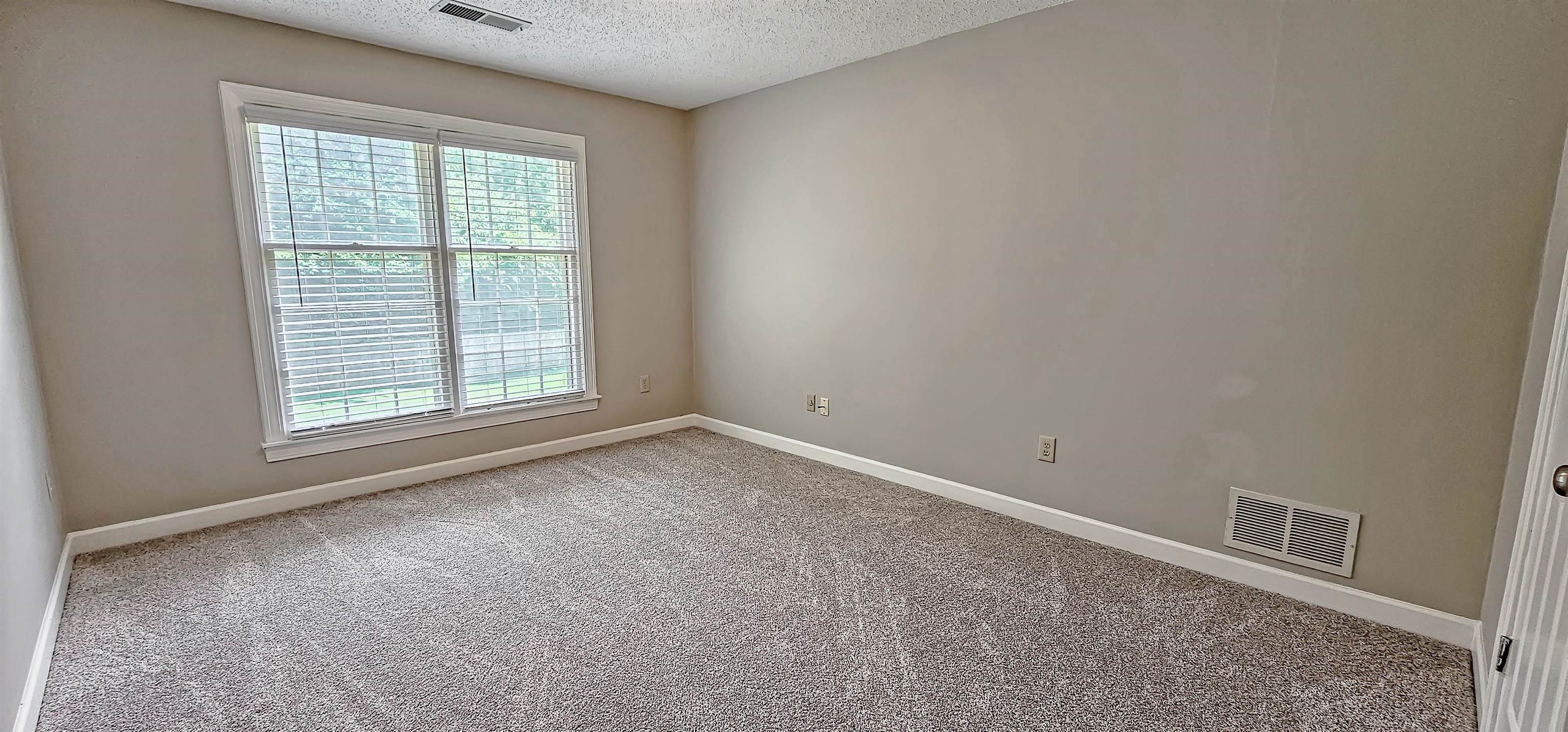 8451 OLD ELM CV