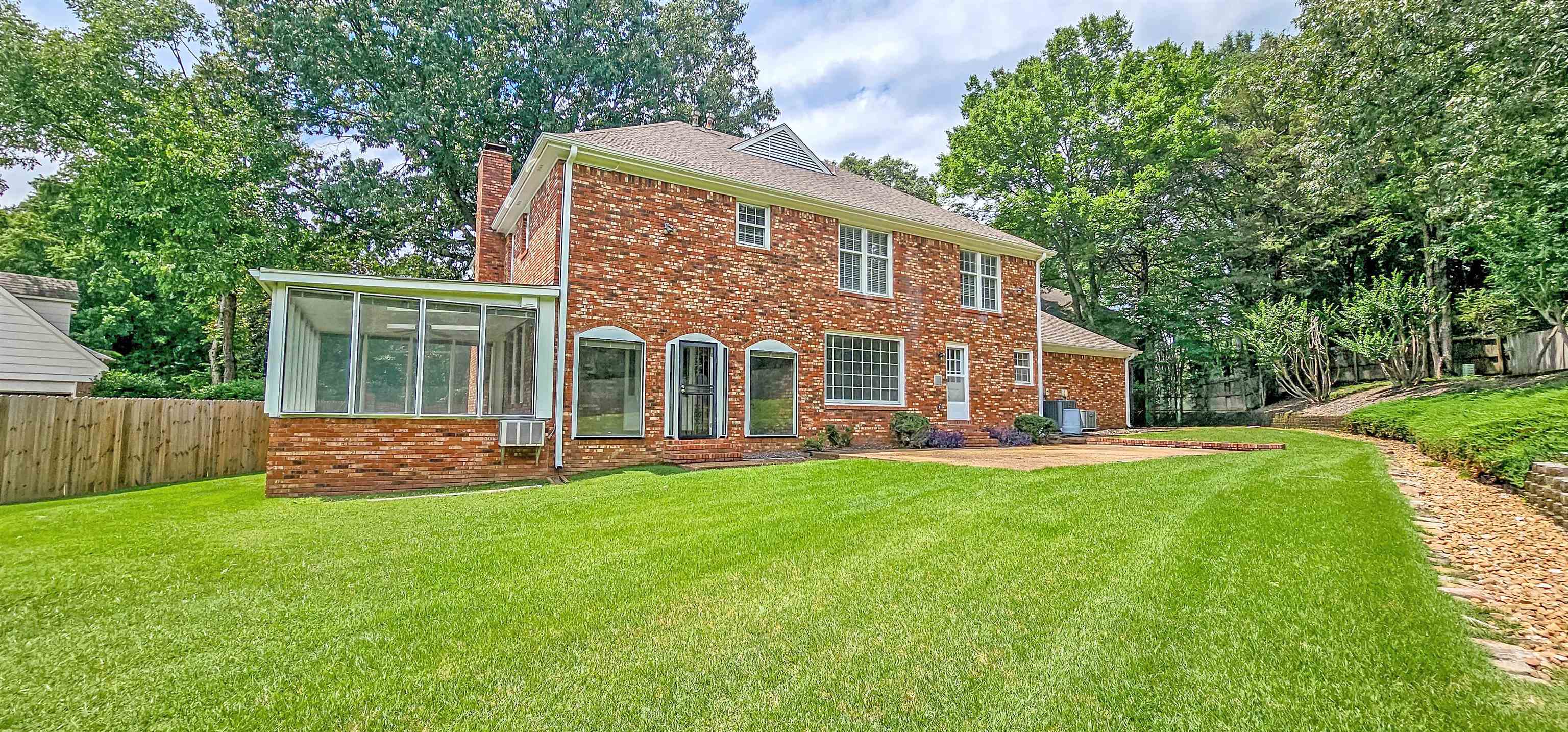 8451 OLD ELM CV