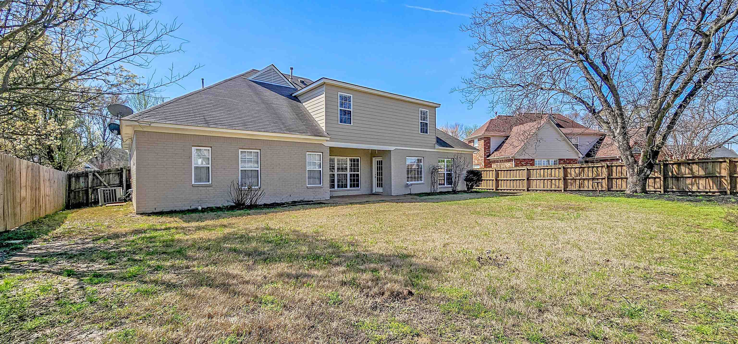 8678 ASHBURY OAK DR
